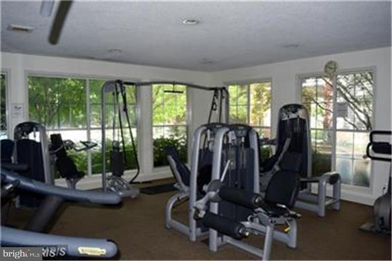 FOUNTAINS AT MCLEAN - Residential Lease