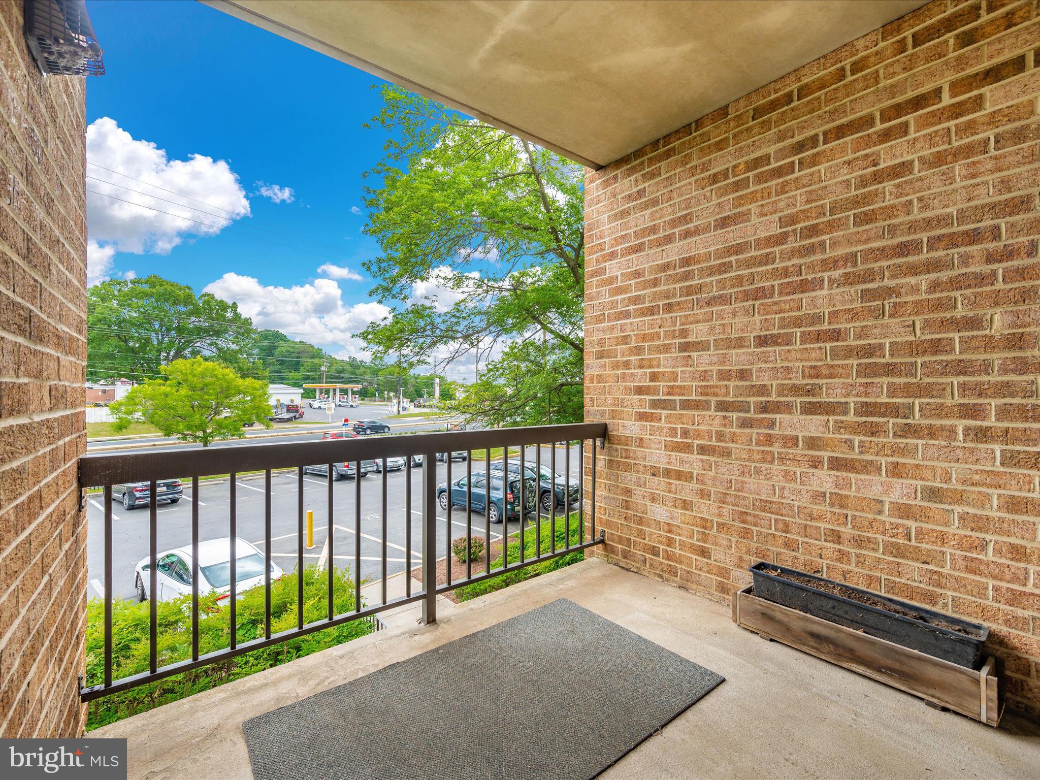 CHERRY GLEN - Residential