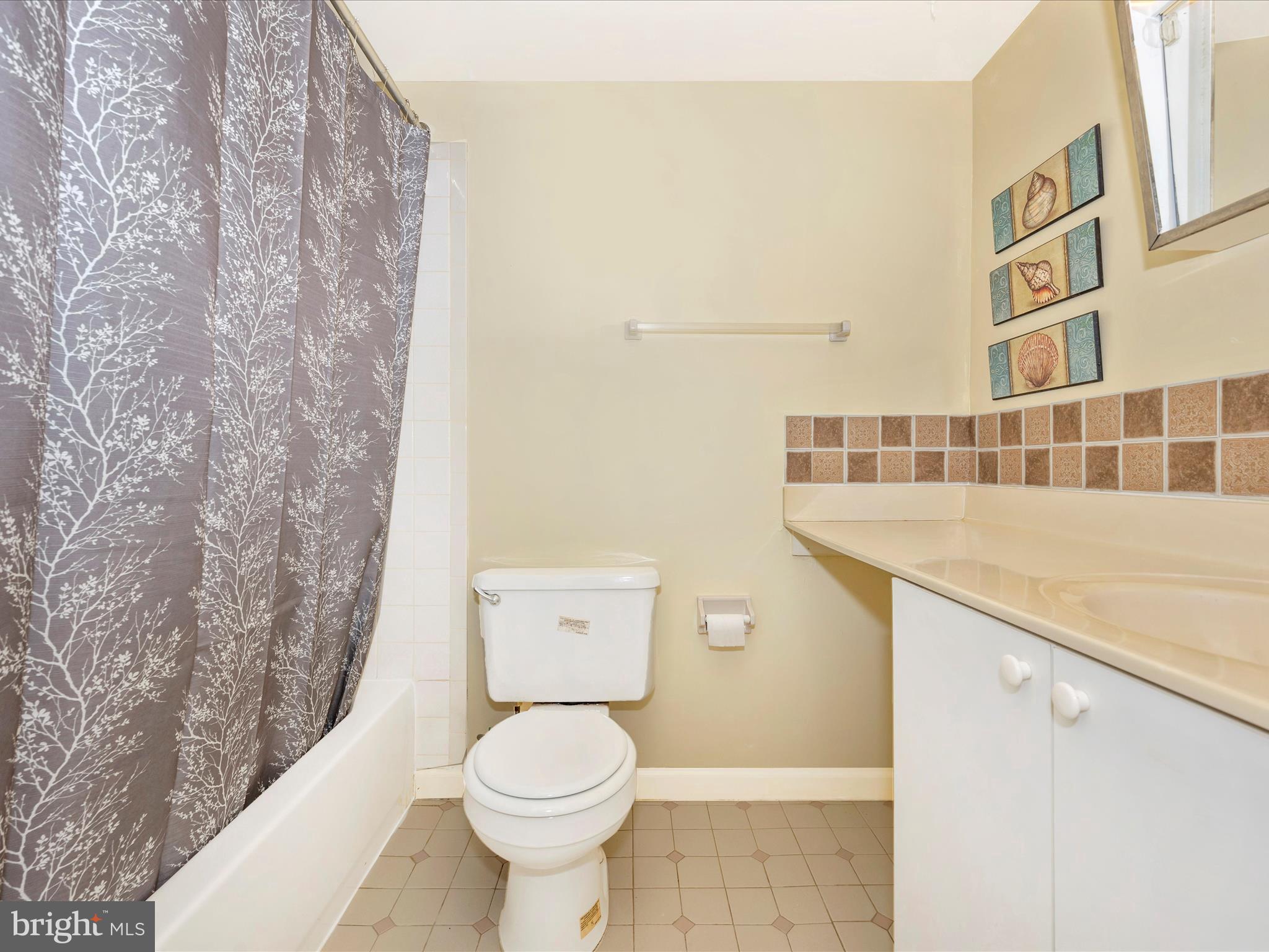 CHERRY GLEN - Residential