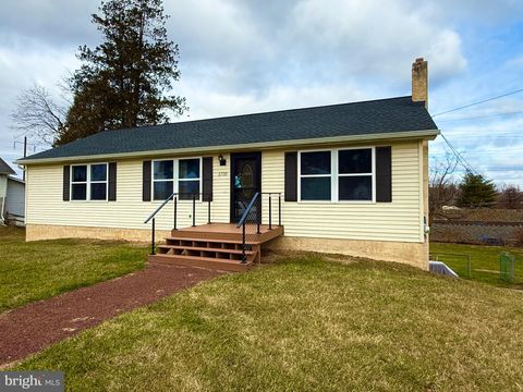 3709 HAZELWOOD AVENUE DOWNINGTOWN PA 19335