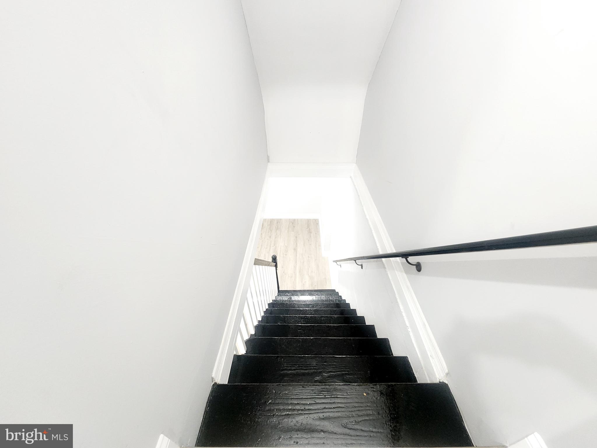 WAVERLY - Residential Lease