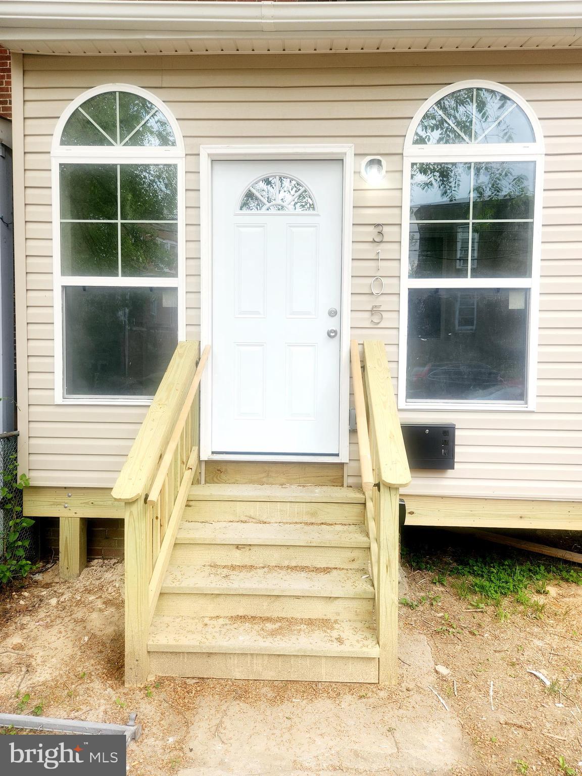 WAVERLY - Residential Lease