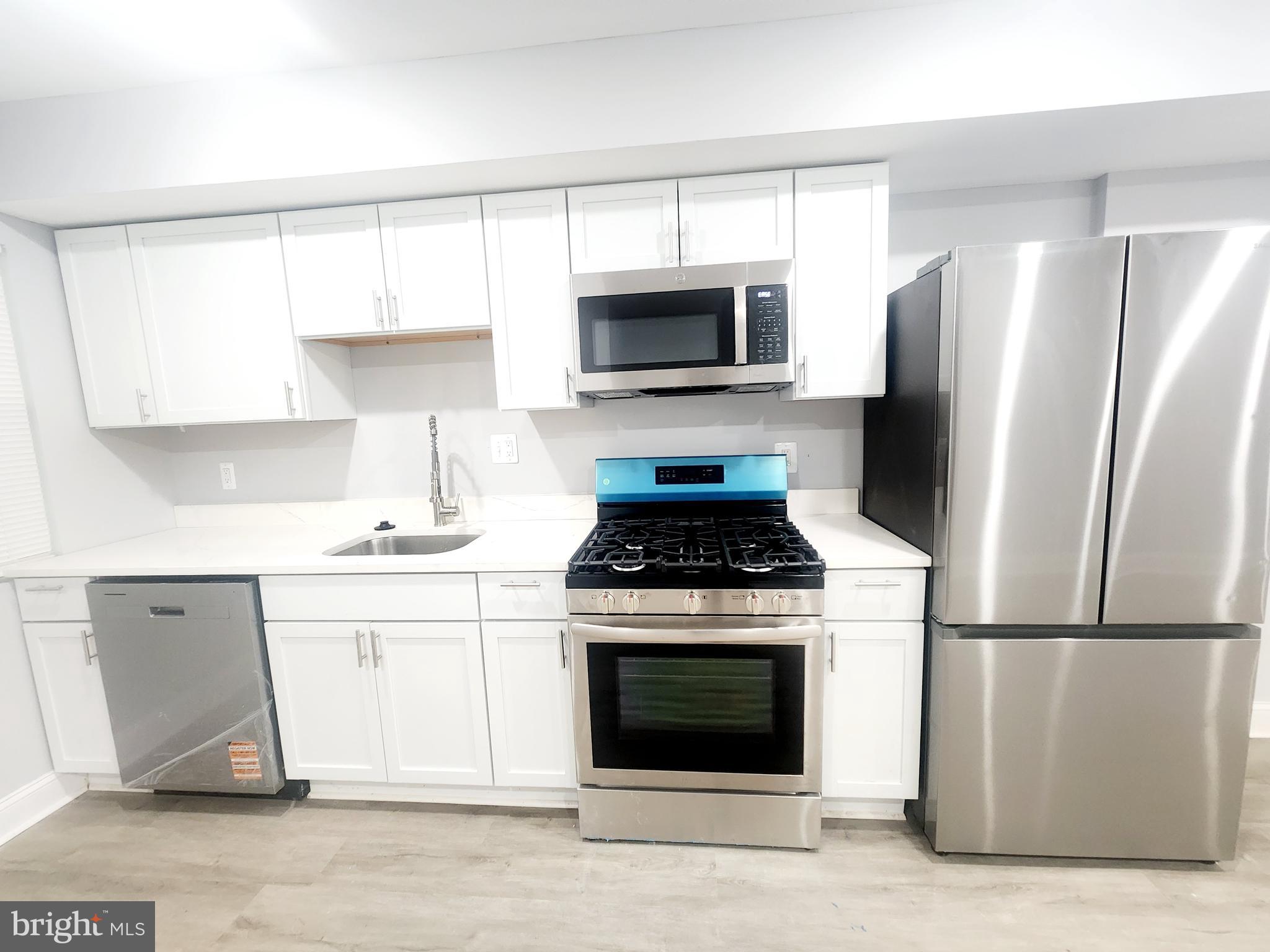 WAVERLY - Residential Lease