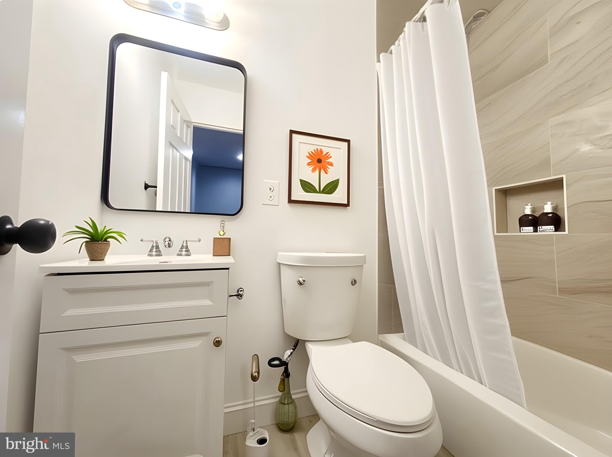 WAVERLY - Residential Lease