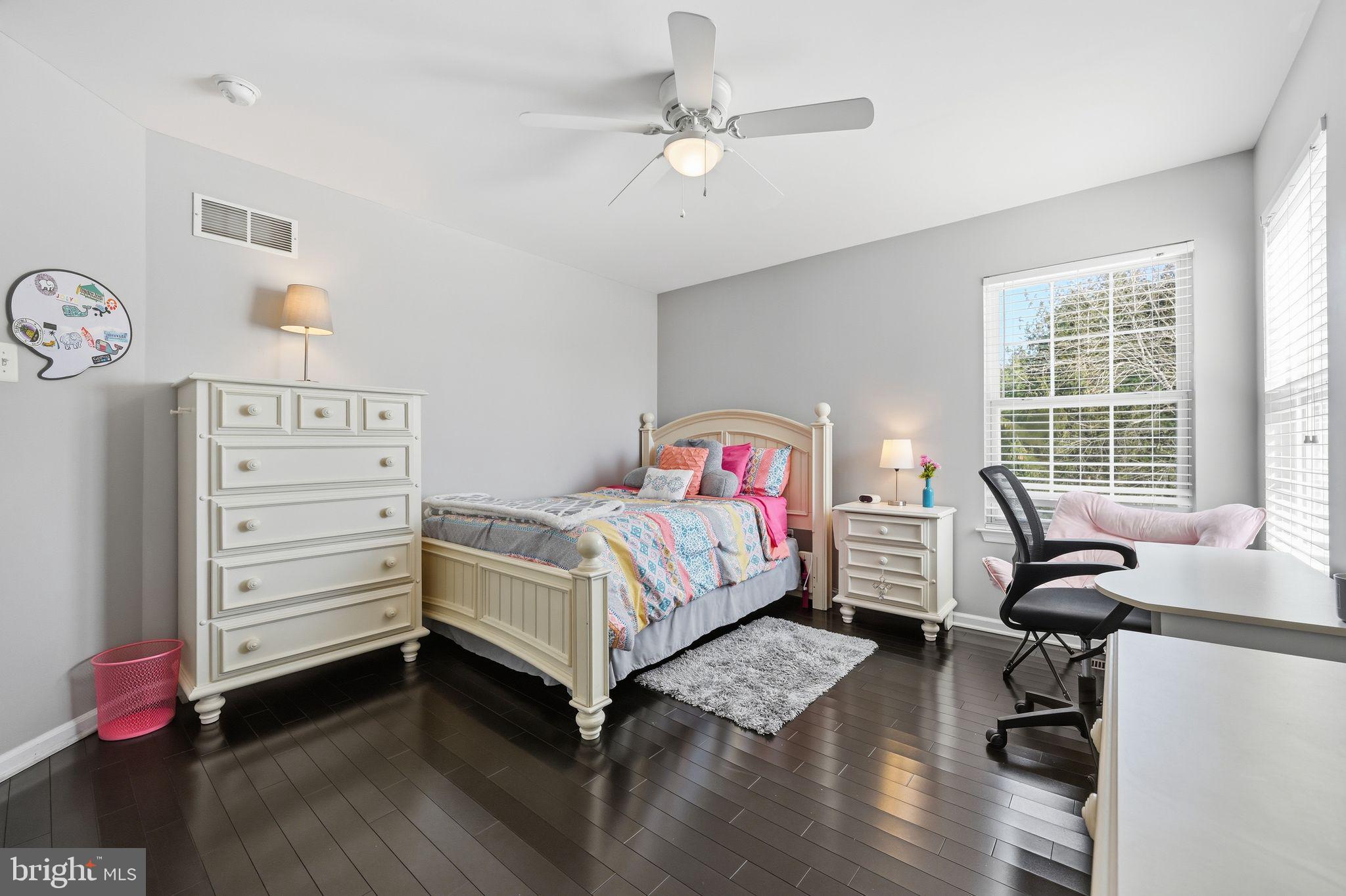 STARFIELD - Residential