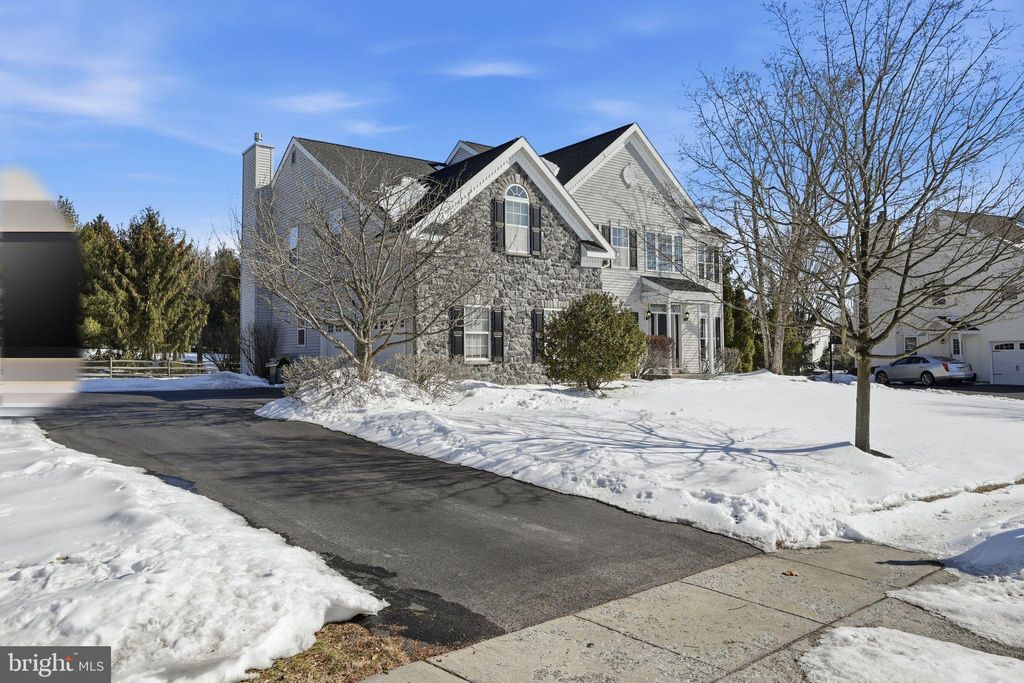 Photo of 727 Sourwood Lane, COLLEGEVILLE, PA 19426 (MLS # PAMC2167872)