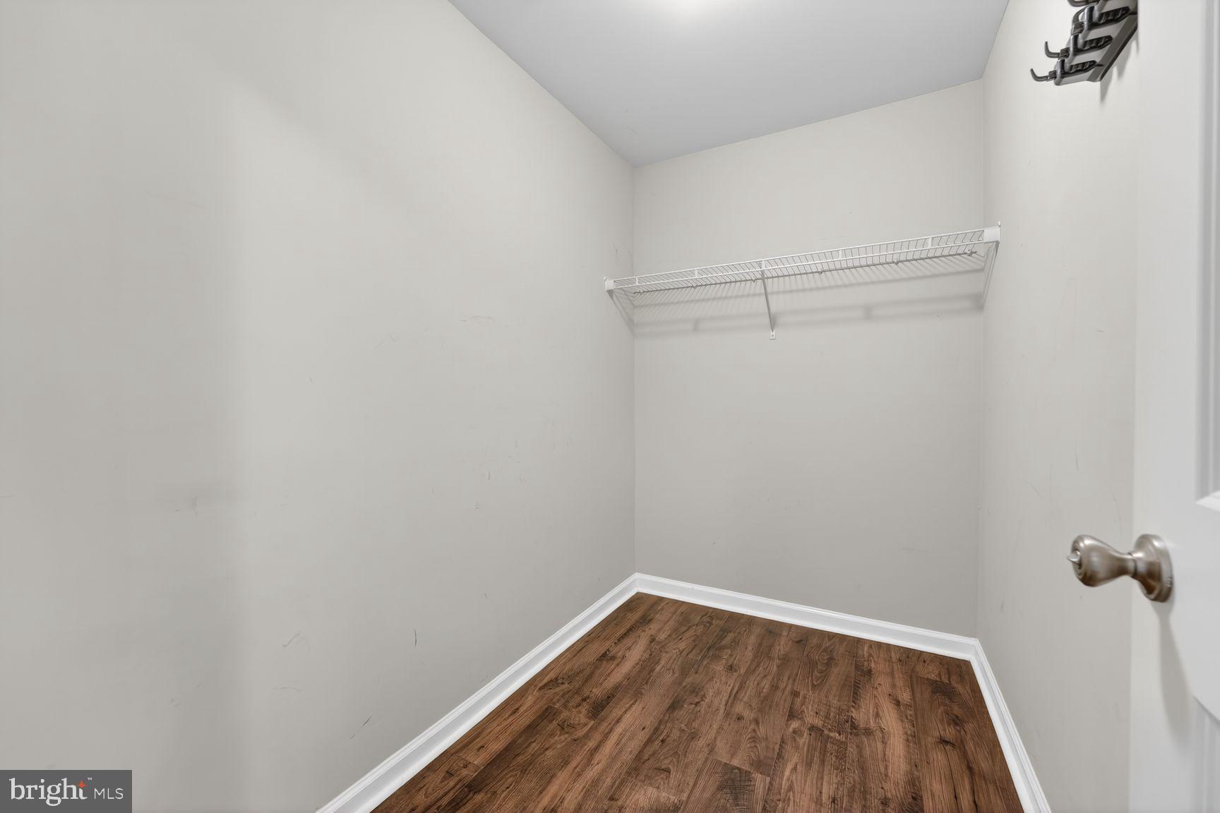 MARKET SQUARE - Residential