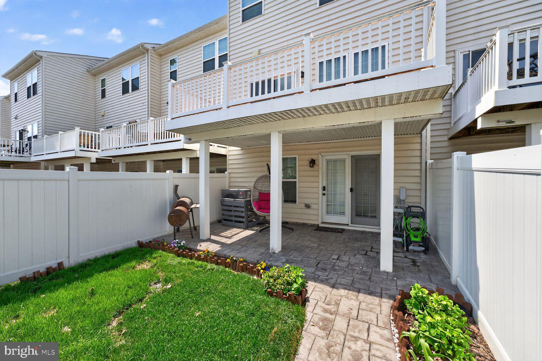 MARKET SQUARE - Residential