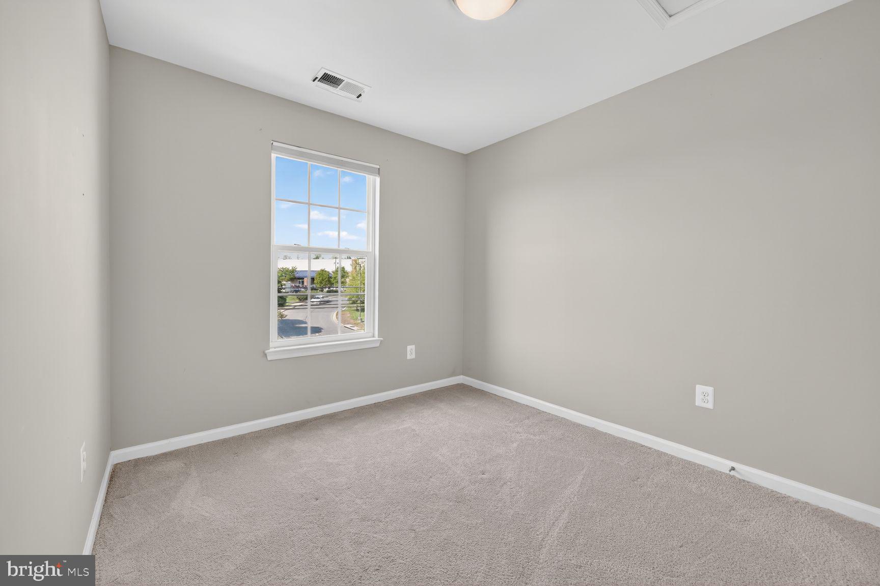 MARKET SQUARE - Residential