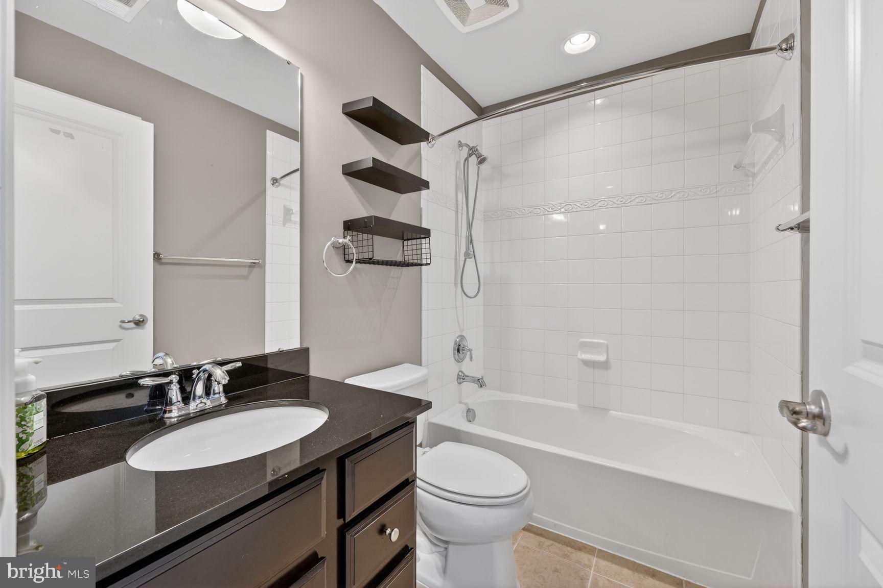 MARKET SQUARE - Residential