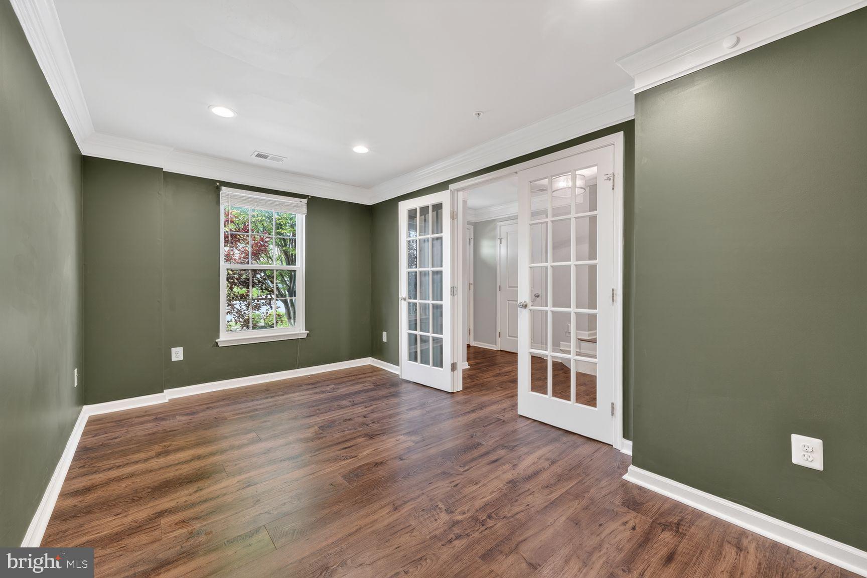 MARKET SQUARE - Residential