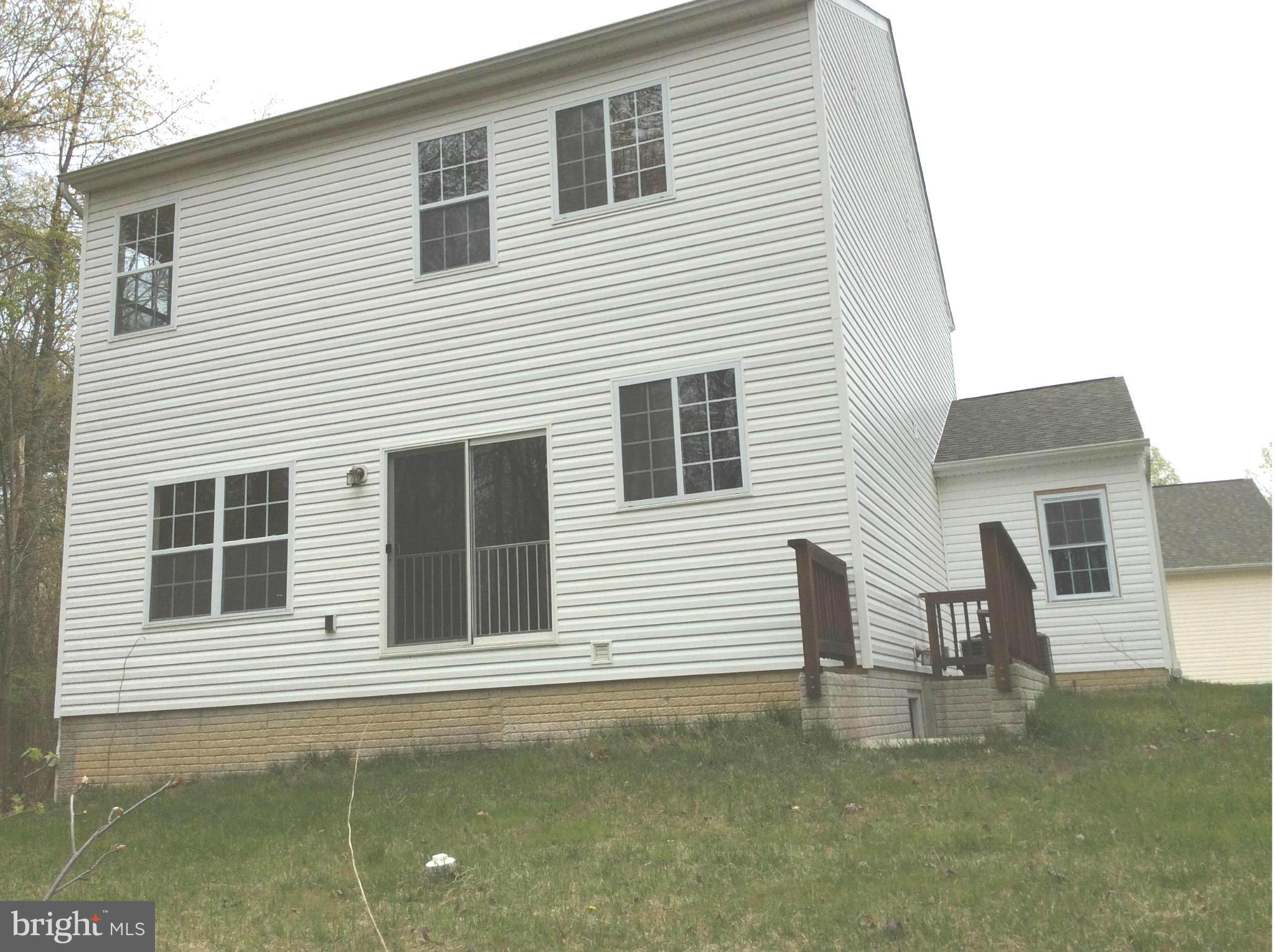 CREEKSIDE - Residential