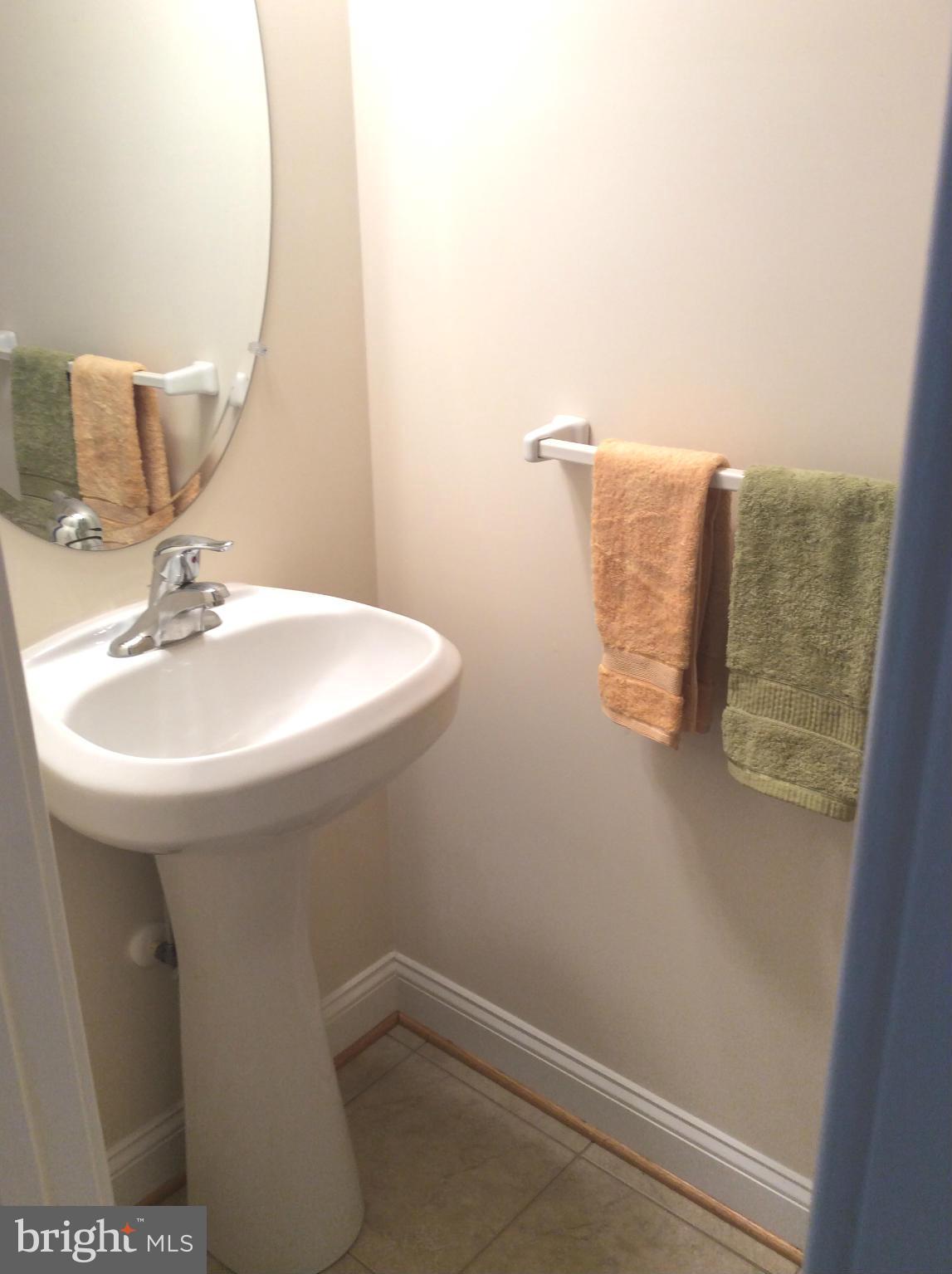 CREEKSIDE - Residential