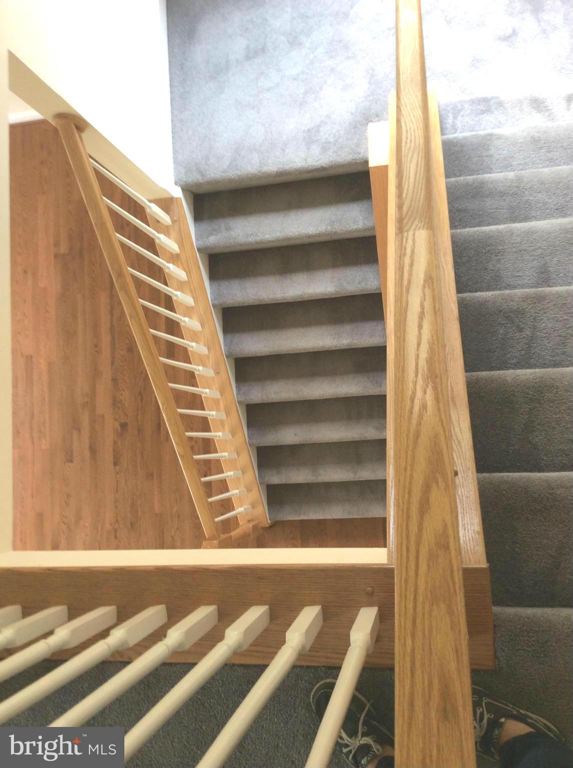 CREEKSIDE - Residential