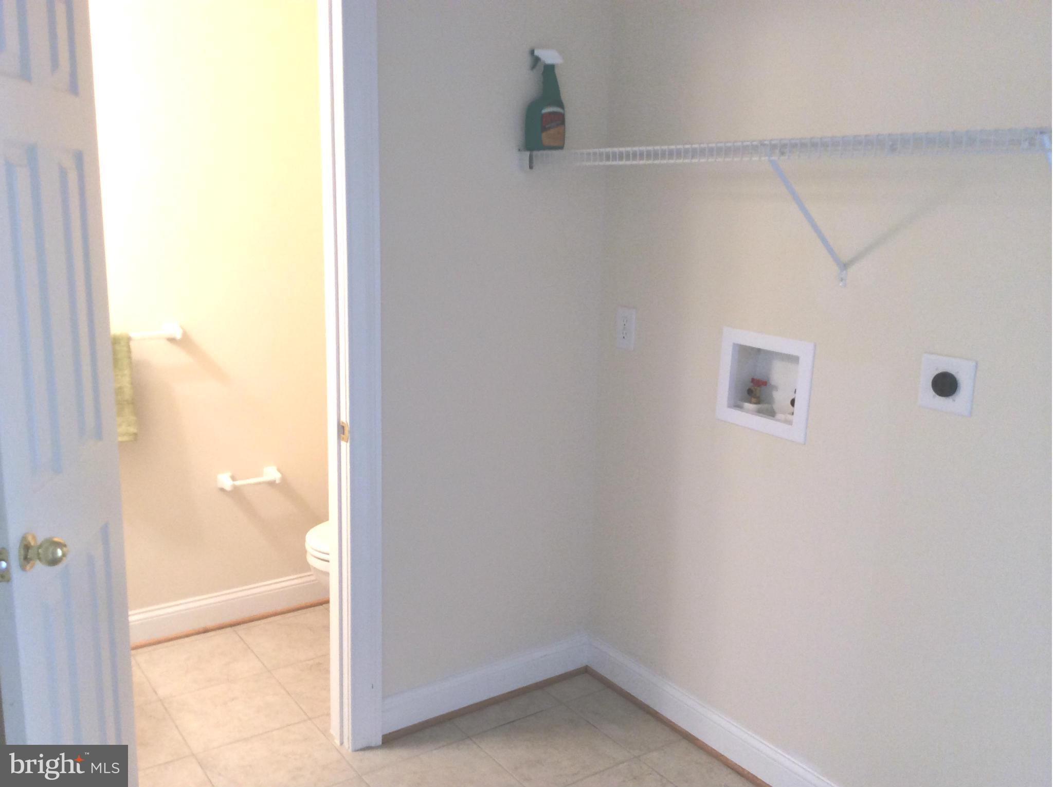 CREEKSIDE - Residential