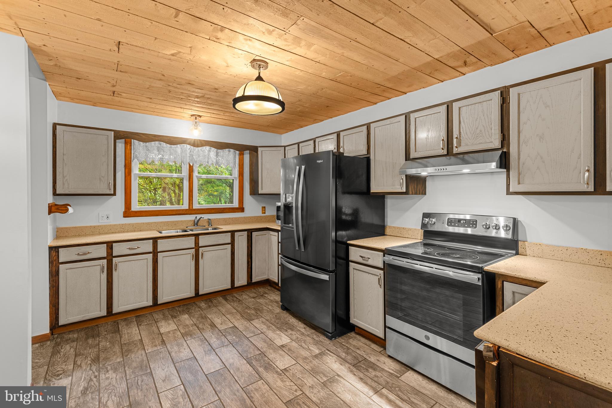 FAIR HILL - Residential