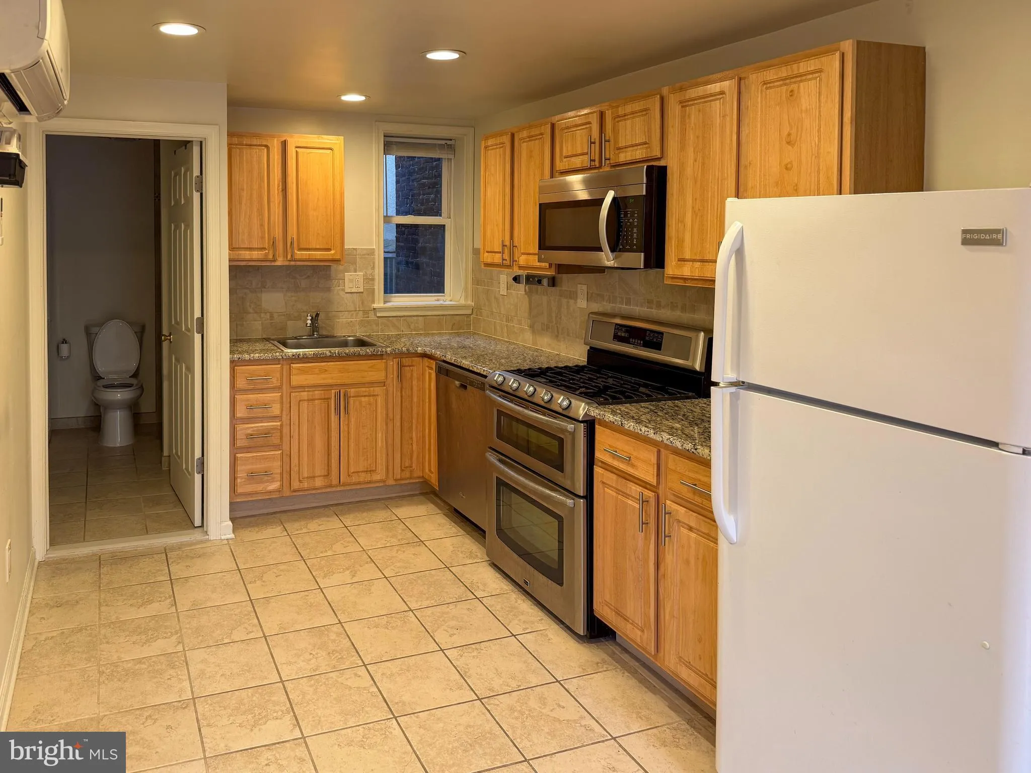 Additional image 14 of 1510 Fairmount Avenue Unit 2F, Philadelphia, PA 19130