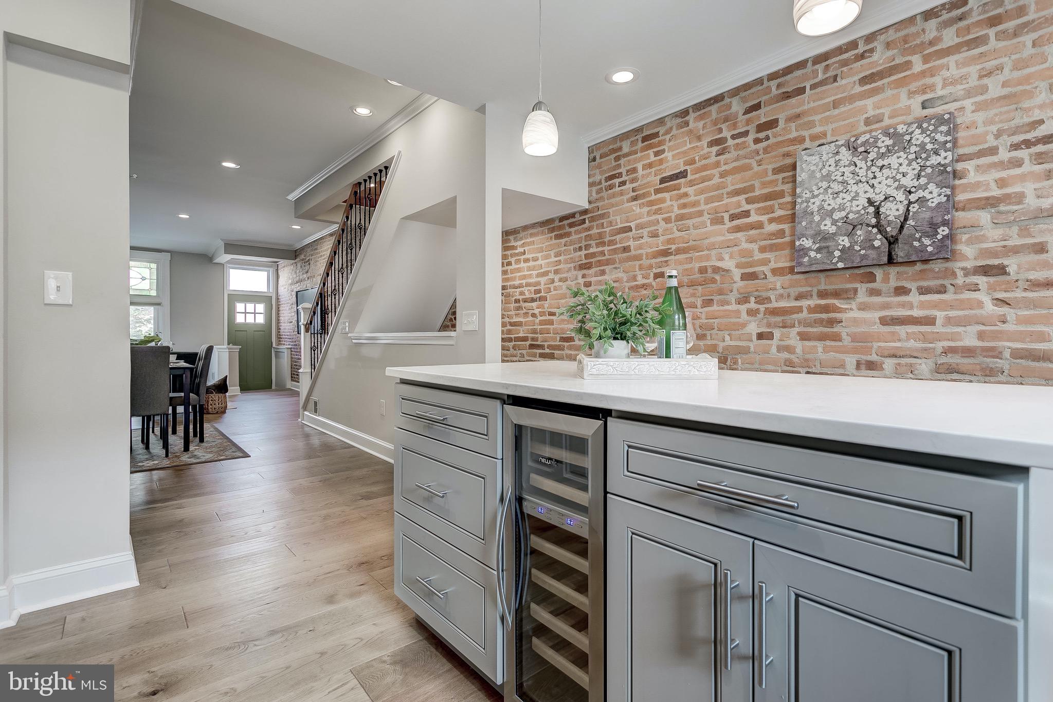 GREEKTOWN - Residential