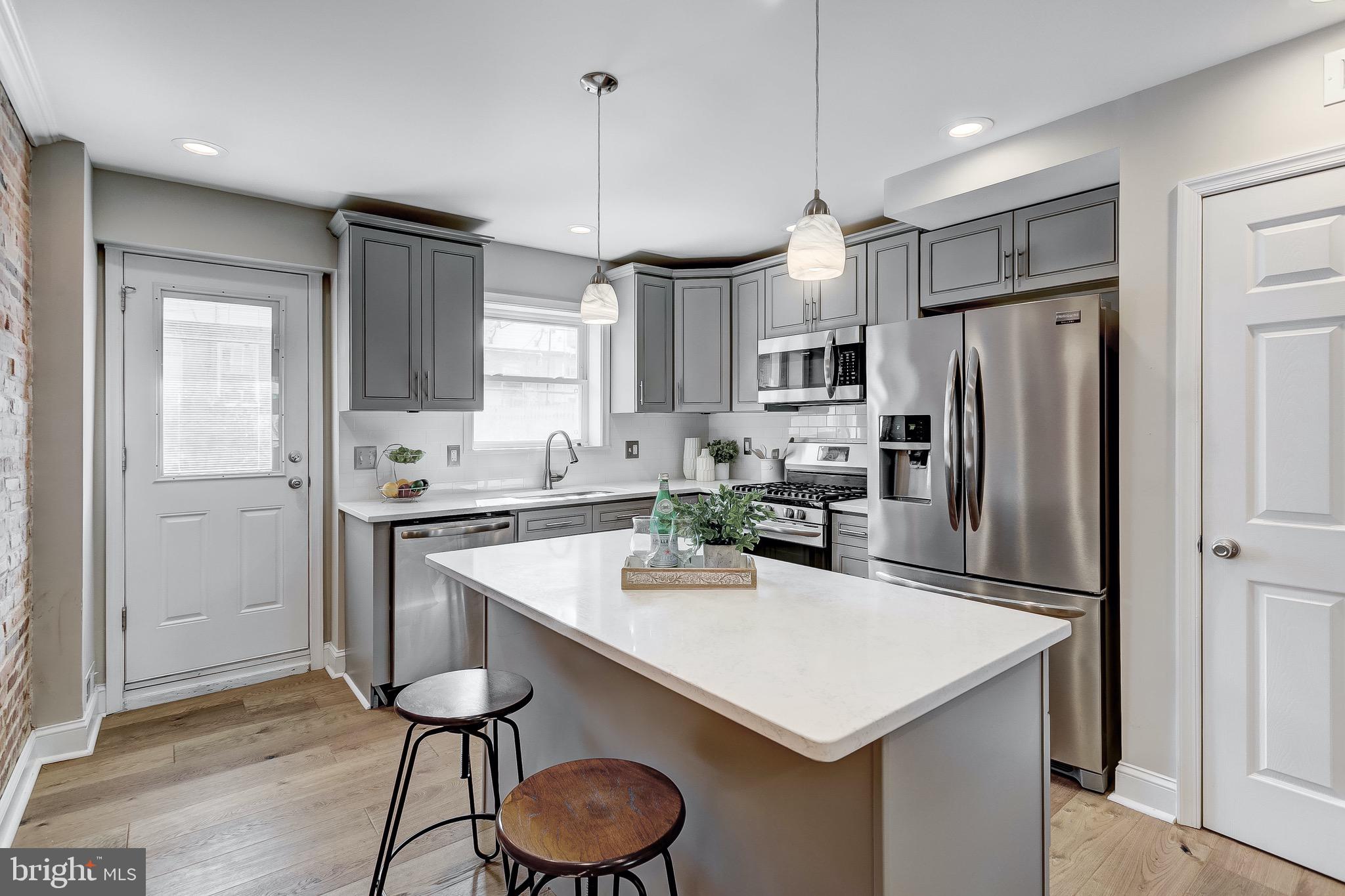 GREEKTOWN - Residential