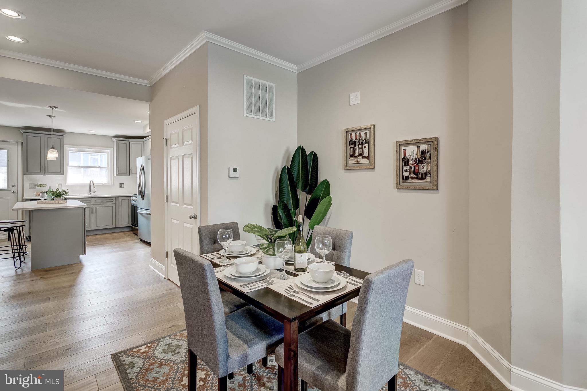 GREEKTOWN - Residential