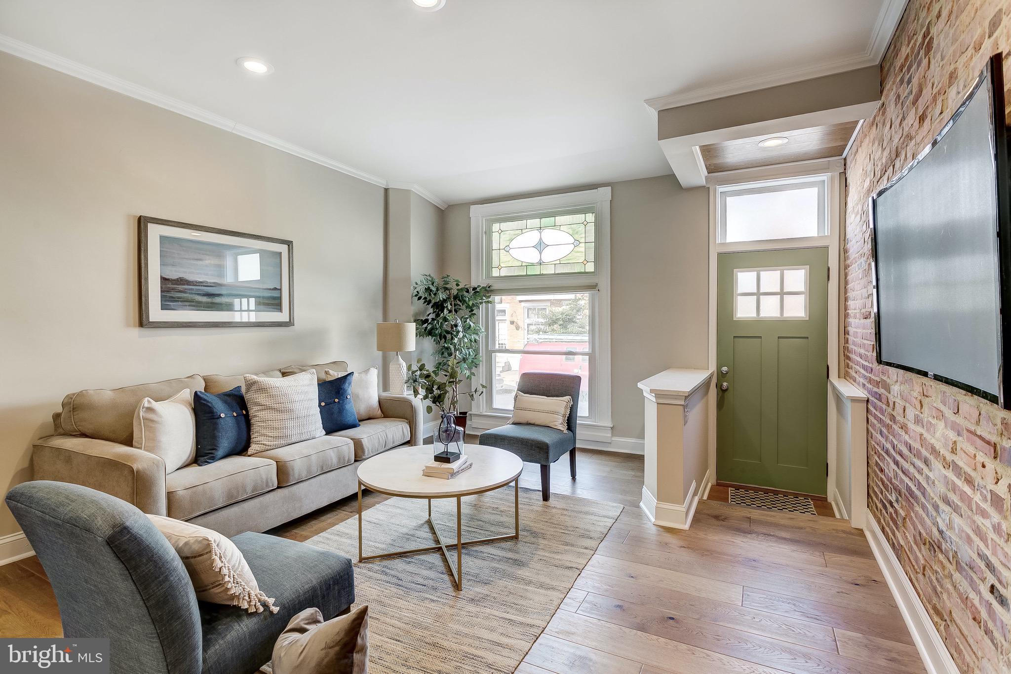 GREEKTOWN - Residential