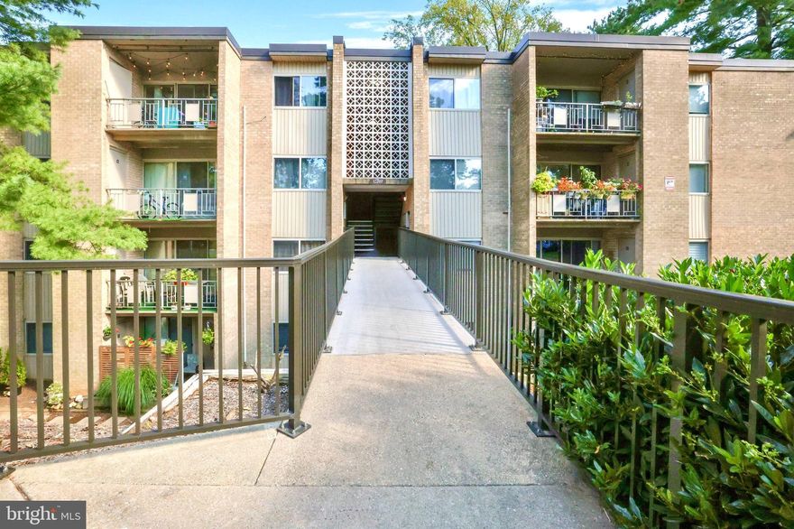Welcome home to this beautifully maintained 3-bedroom, 2-bath condo in the heart of Bethesda Park!** This airy residence features an open-concept living and dining area with a spacious kitchen island that seats up to three, energy-efficient stainless steel appliances, and abundant cabinet storage. Enjoy seamless indoor-outdoor living with access to a private balcony overlooking the neighborhood. The primary suite includes an ensuite bath, while two additional bedrooms share a second full bath.
Beyond the home itself, residents enjoy fantastic community amenities including a pool and tennis courts. Ideally located less than 5 minutes from both the North Bethesda and Twinbrook Metro stations—with access to the Red Line and multiple bus routes—your commute couldn’t be easier. Pike & Rose is nearby for dining, entertainment, and nightlife, while Congressional Plaza, Federal Plaza, and Westfield Montgomery Mall offer endless shopping options. Everything you need is right at your fingertips!