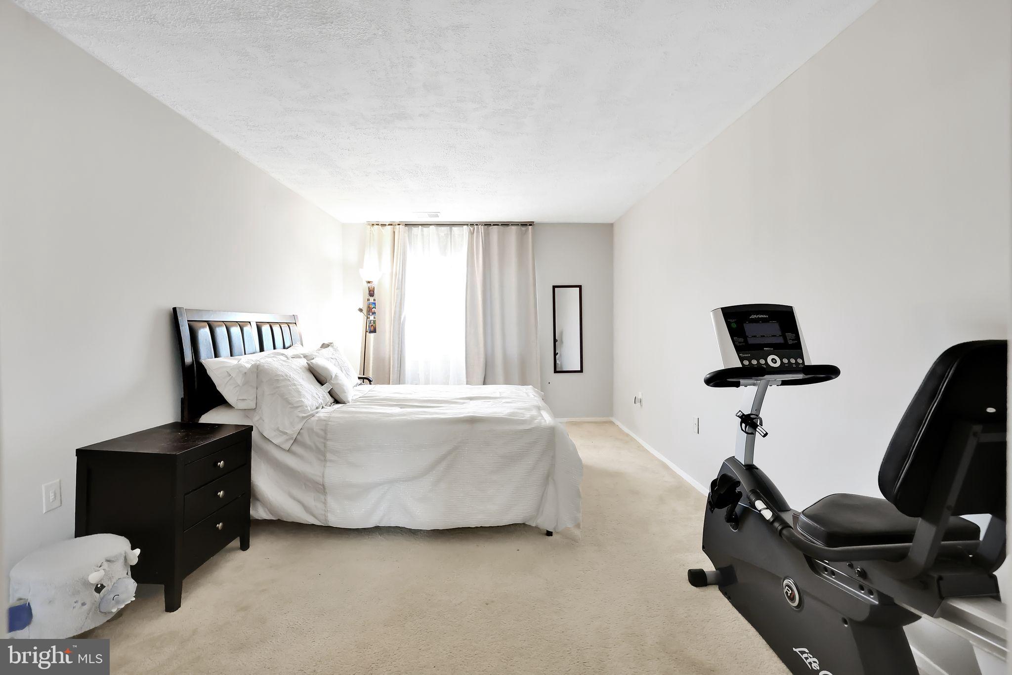 BETHESDA PARK - Residential