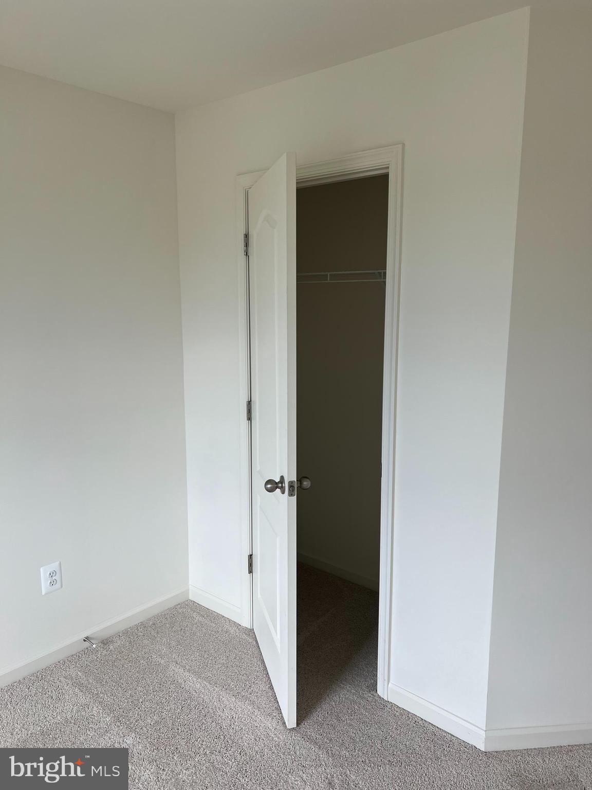 OVERLOOK AT RIVERSIDE - Residential Lease