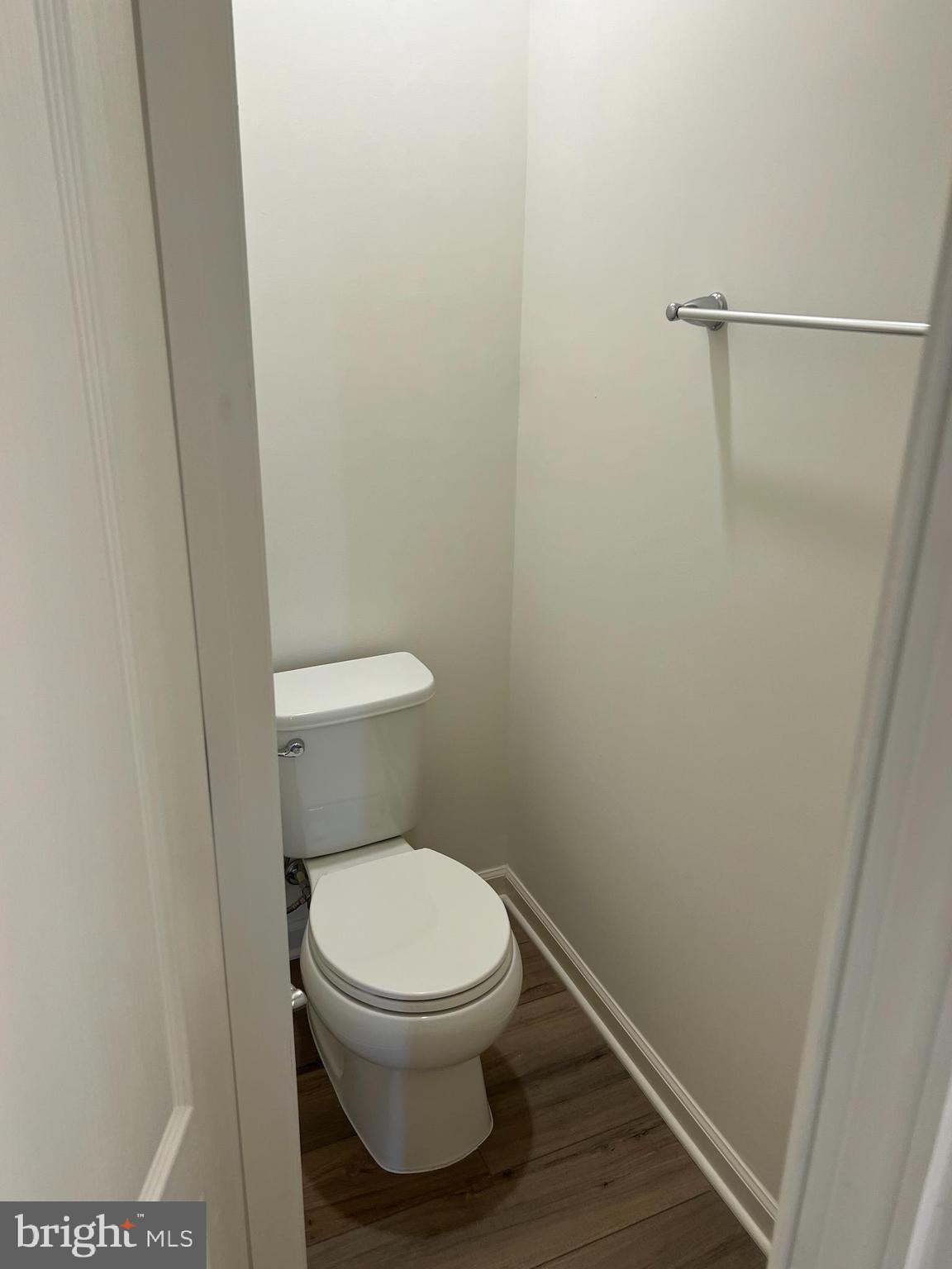 OVERLOOK AT RIVERSIDE - Residential Lease