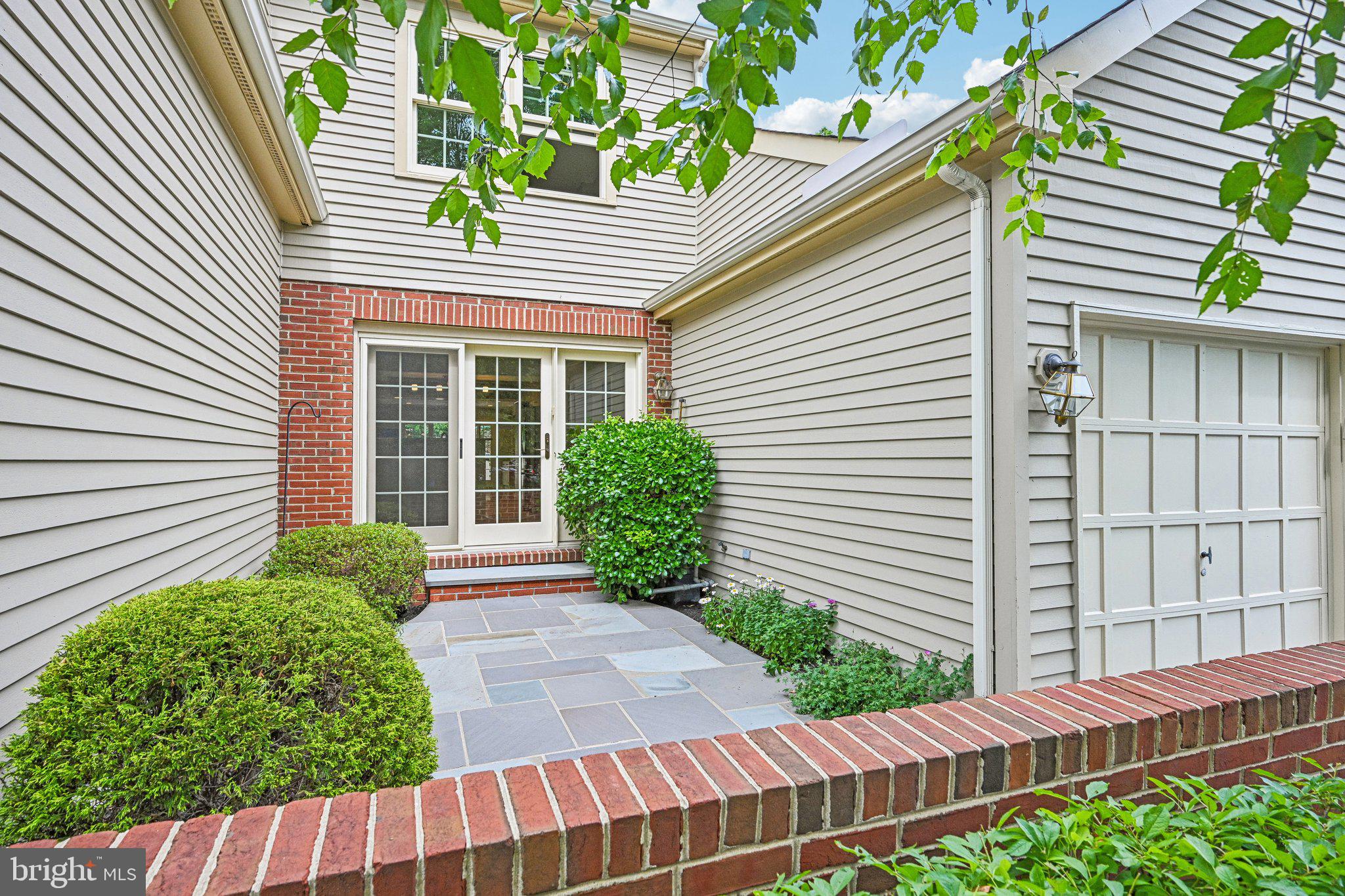 175 HUNTER COURT