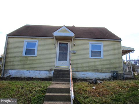 52 SEWARD LANE ASTON PA 19014