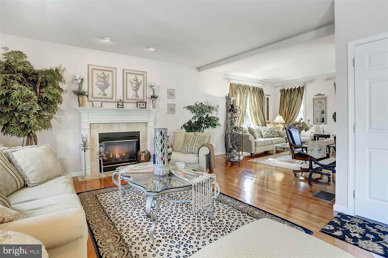 BEACON HILL - Residential