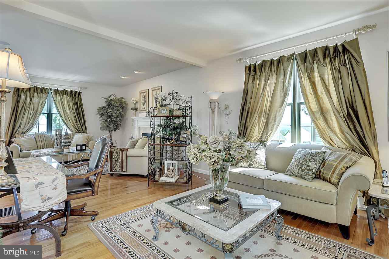 BEACON HILL - Residential