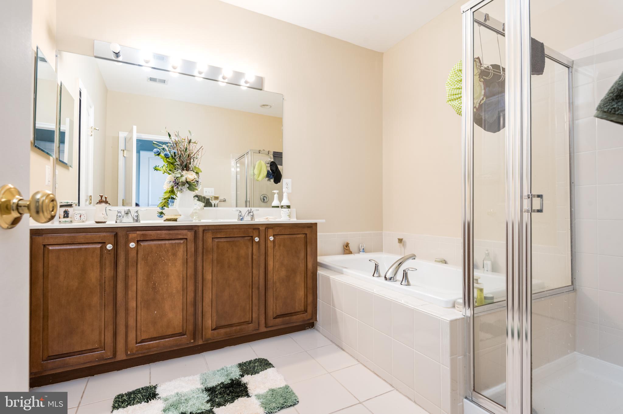 MADISON CRESCENT CONDOMINIUM - Residential