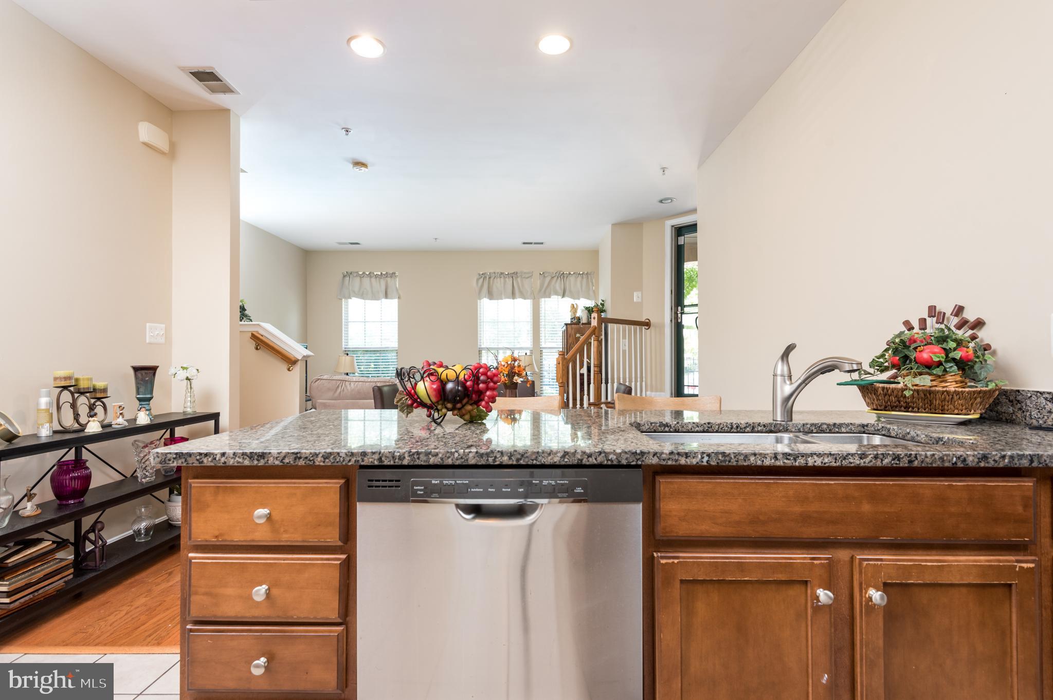 MADISON CRESCENT CONDOMINIUM - Residential