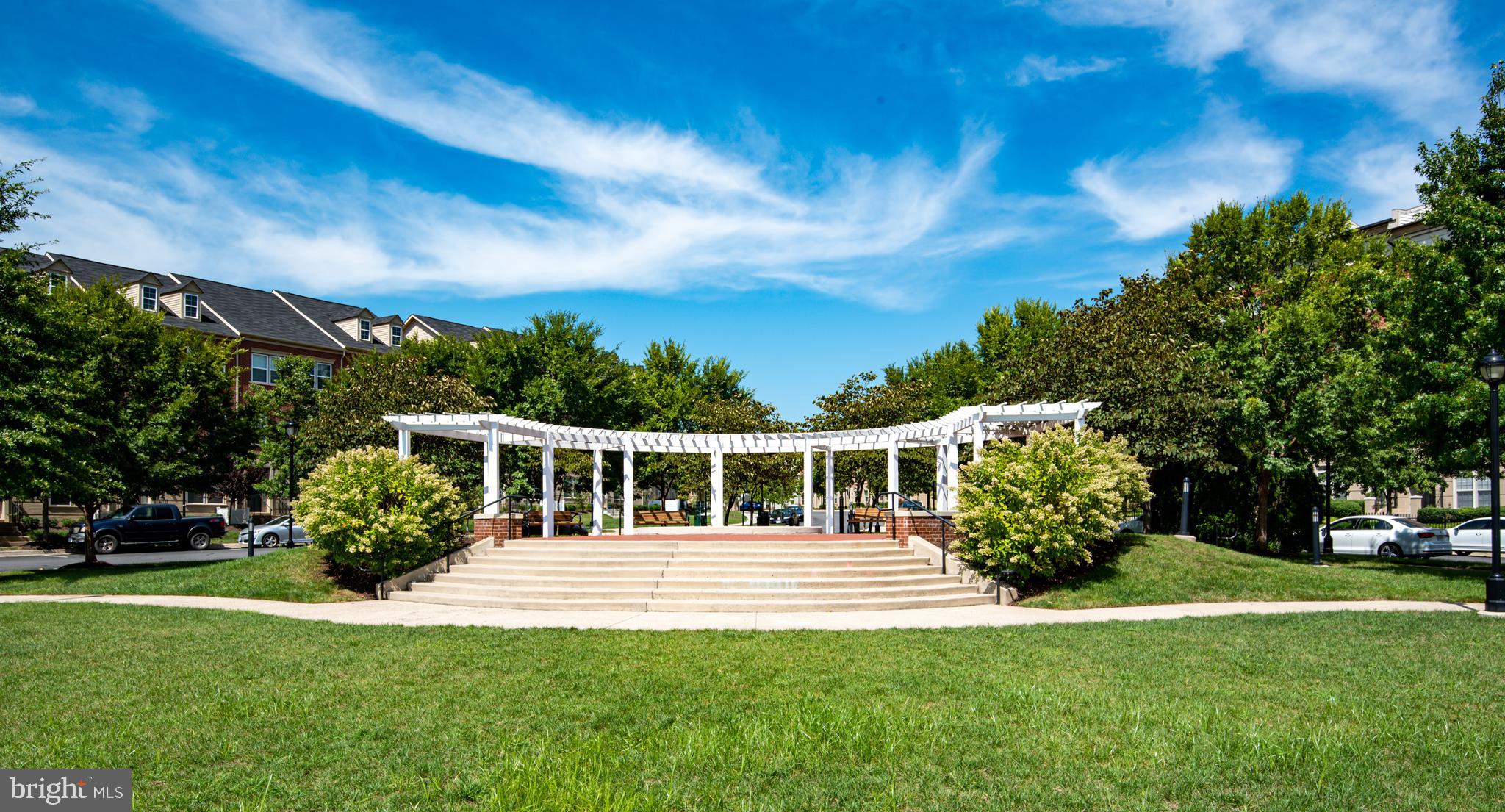 MADISON CRESCENT CONDOMINIUM - Residential