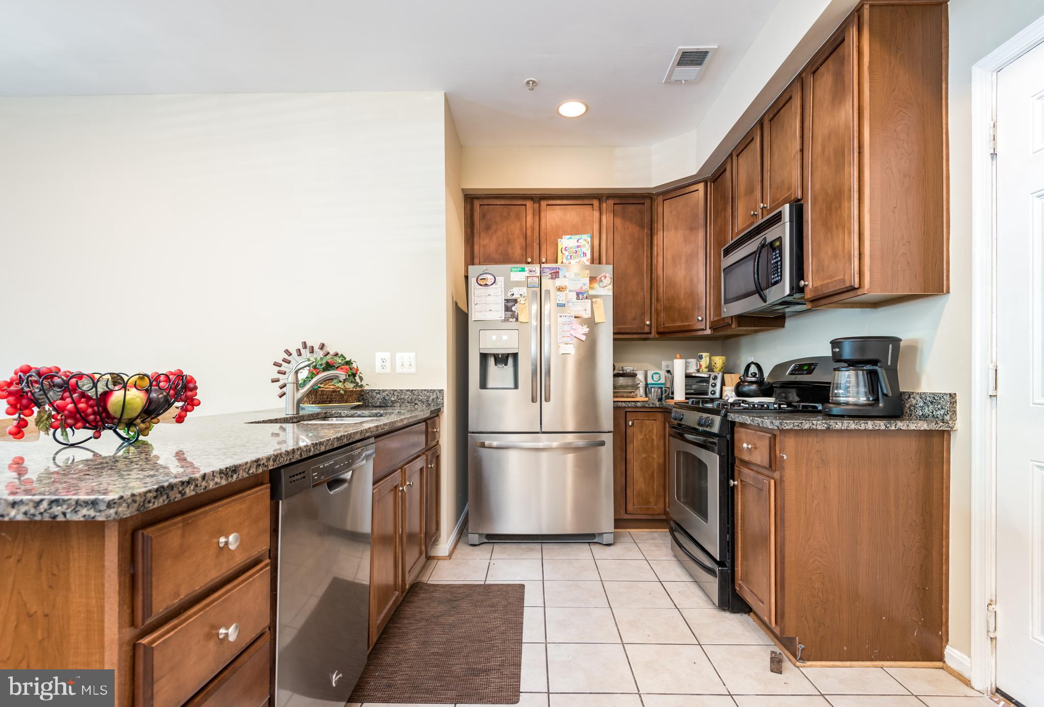 MADISON CRESCENT CONDOMINIUM - Residential