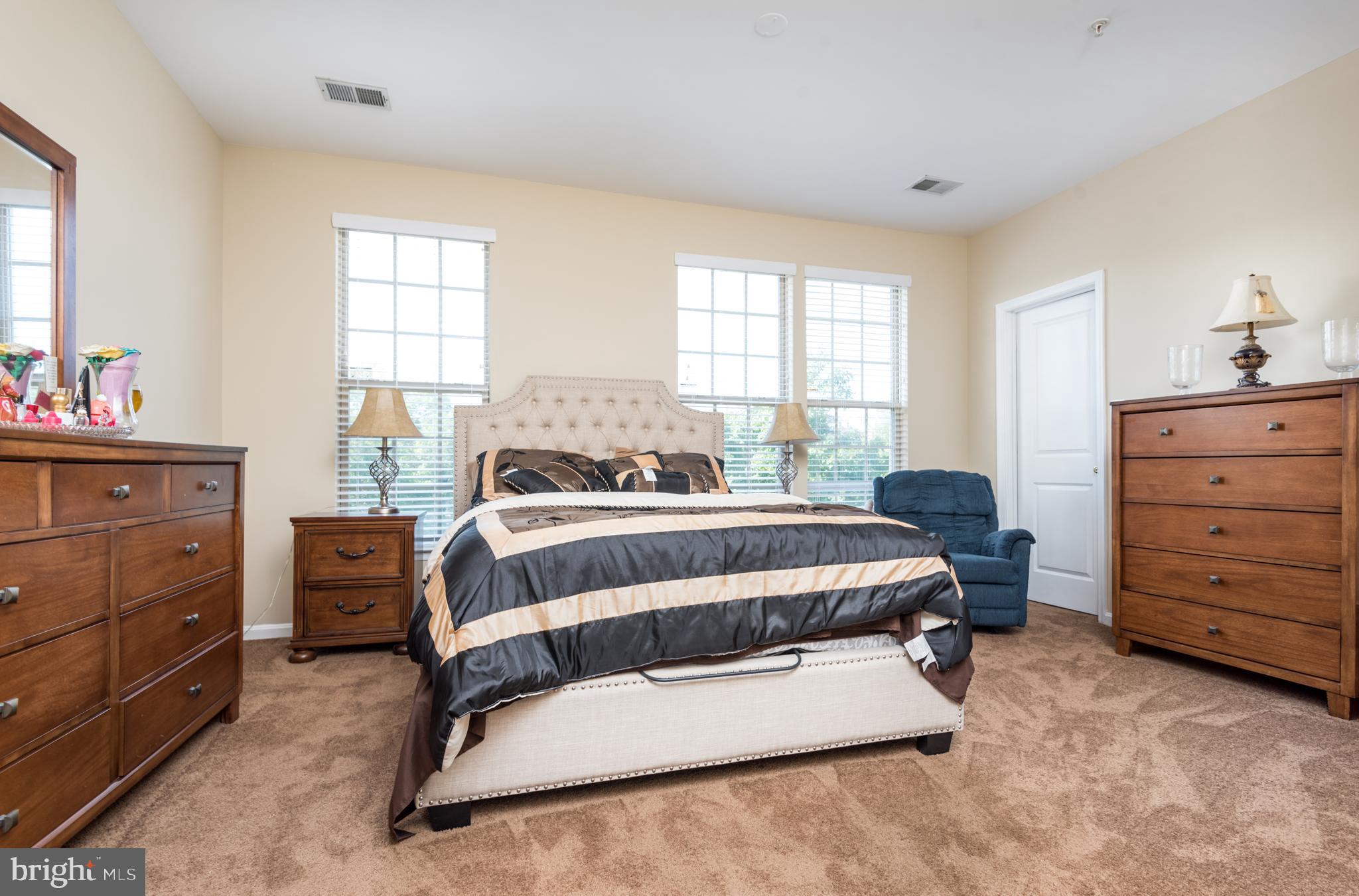 MADISON CRESCENT CONDOMINIUM - Residential