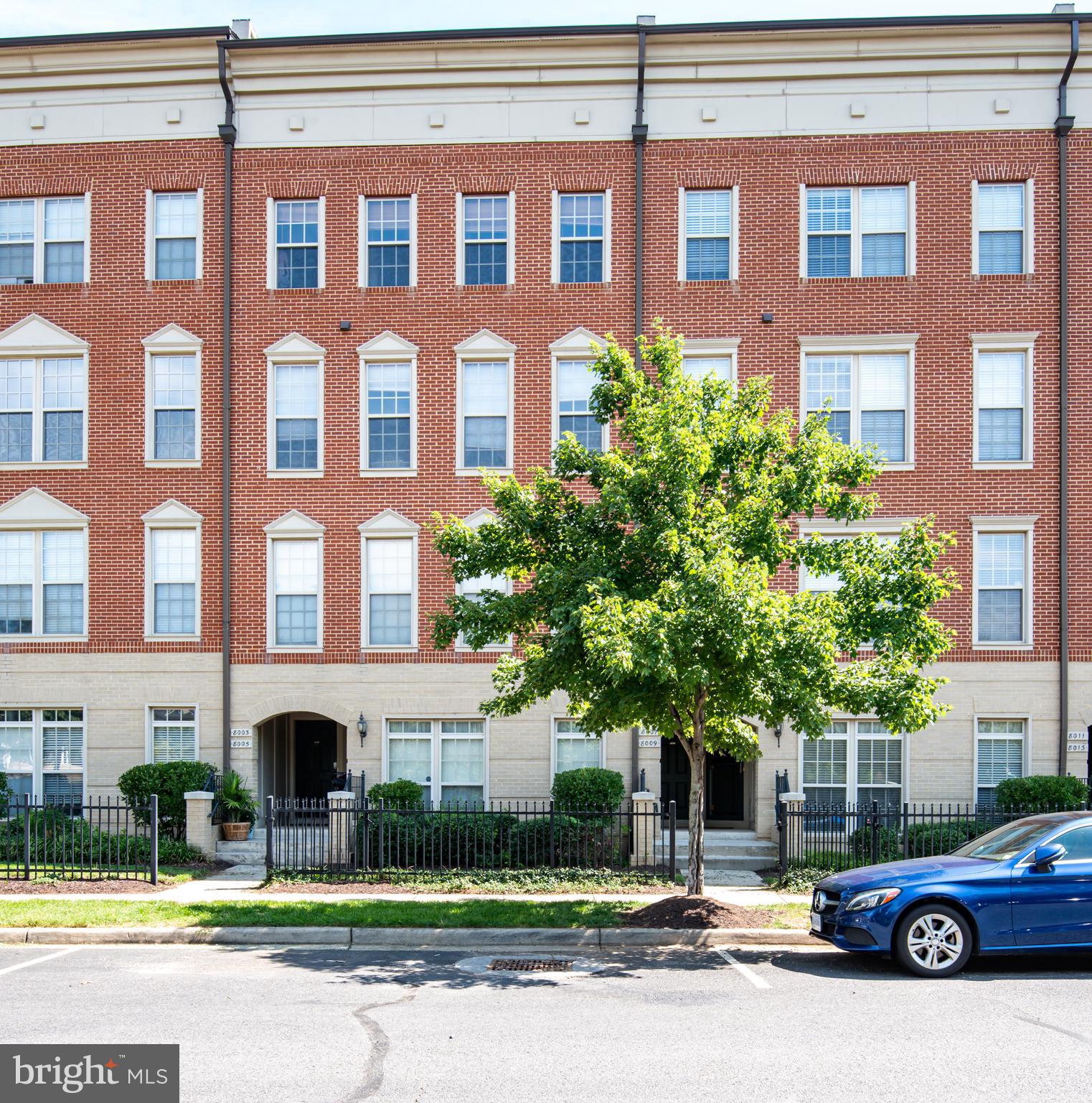 MADISON CRESCENT CONDOMINIUM - Residential