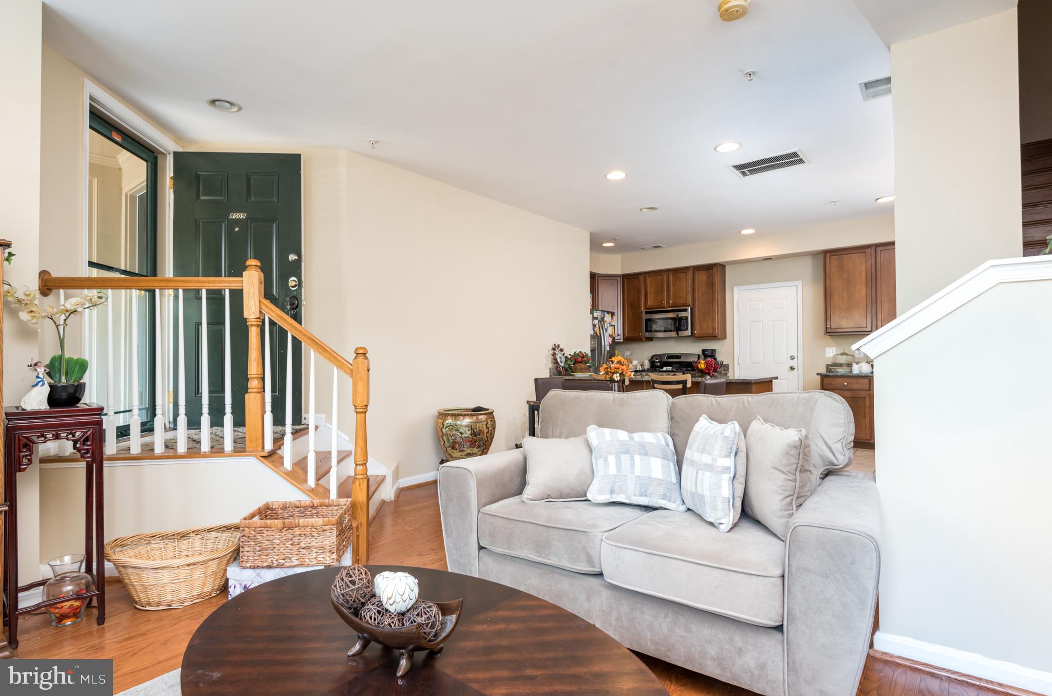 MADISON CRESCENT CONDOMINIUM - Residential