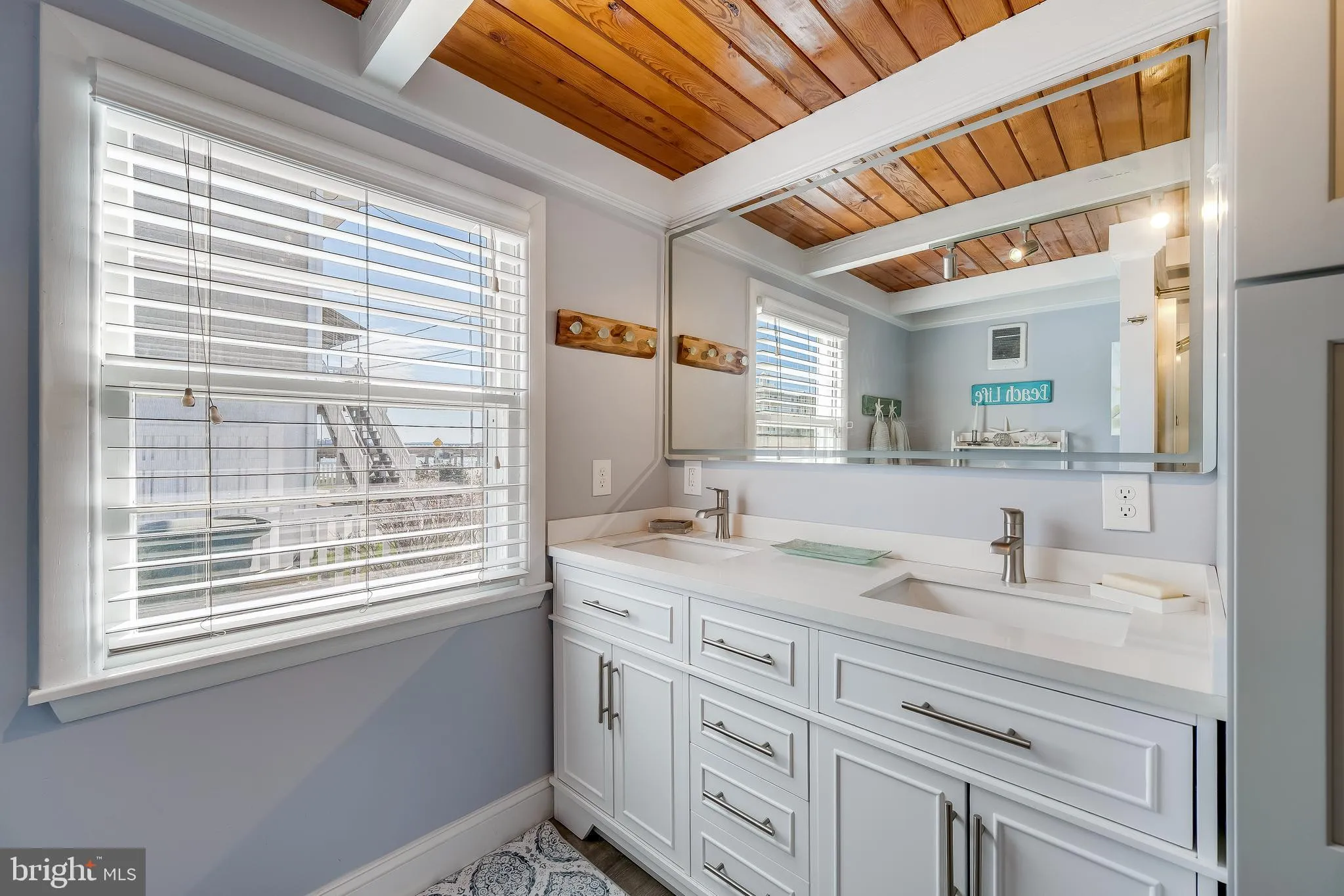 Ocean City, Maryland 21842, United States, 4 Bedrooms Bedrooms, ,3 BathroomsBathrooms,Residential,Active,92136