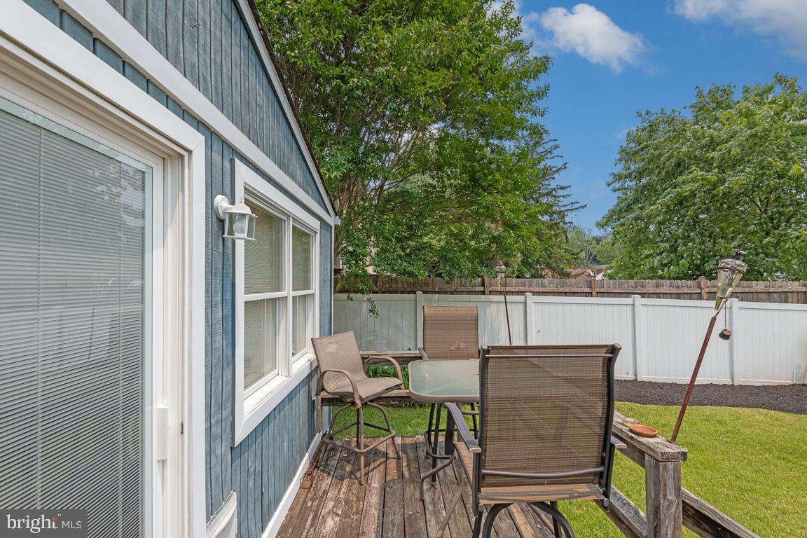 ROYAL VIEW - Residential