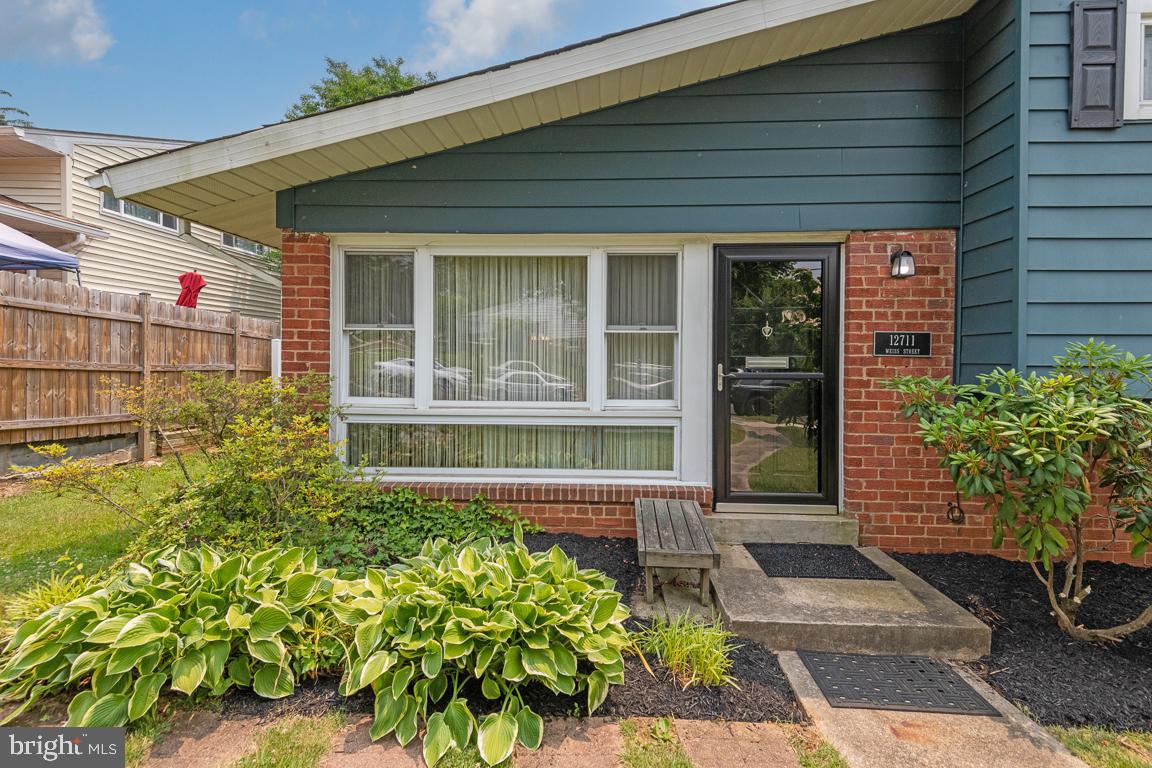 ROYAL VIEW - Residential