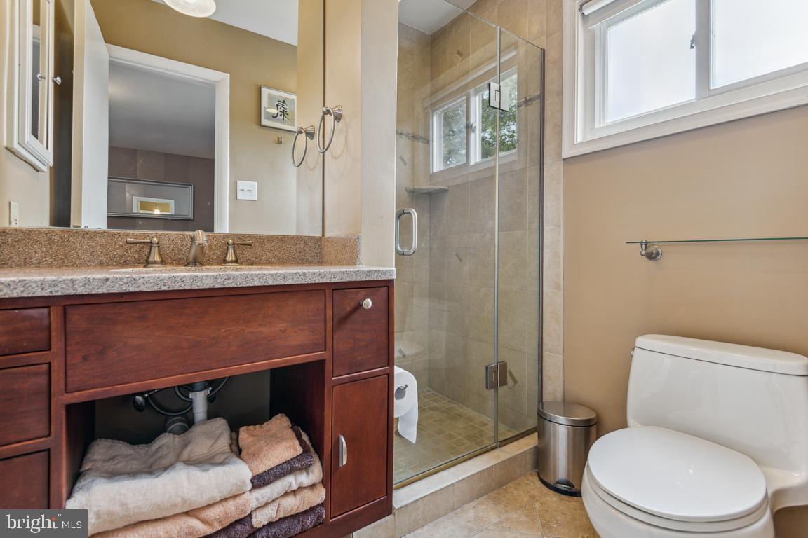 ROYAL VIEW - Residential