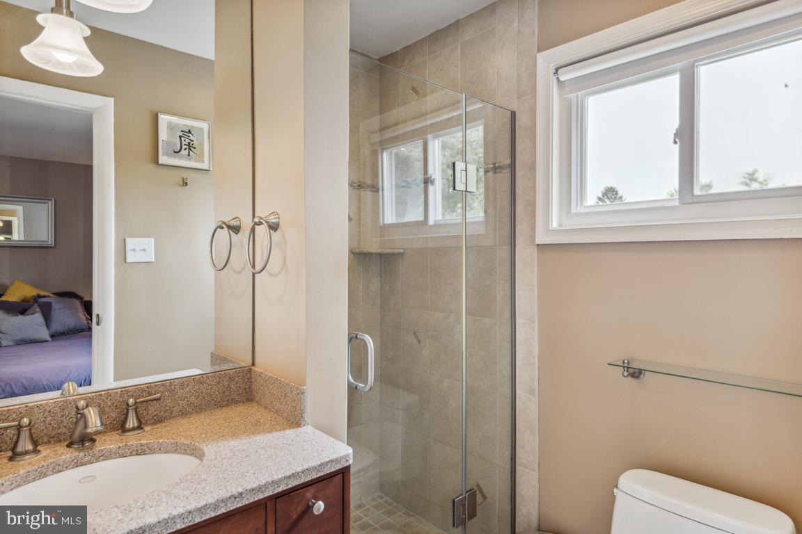 ROYAL VIEW - Residential