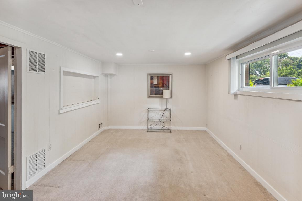 ROYAL VIEW - Residential