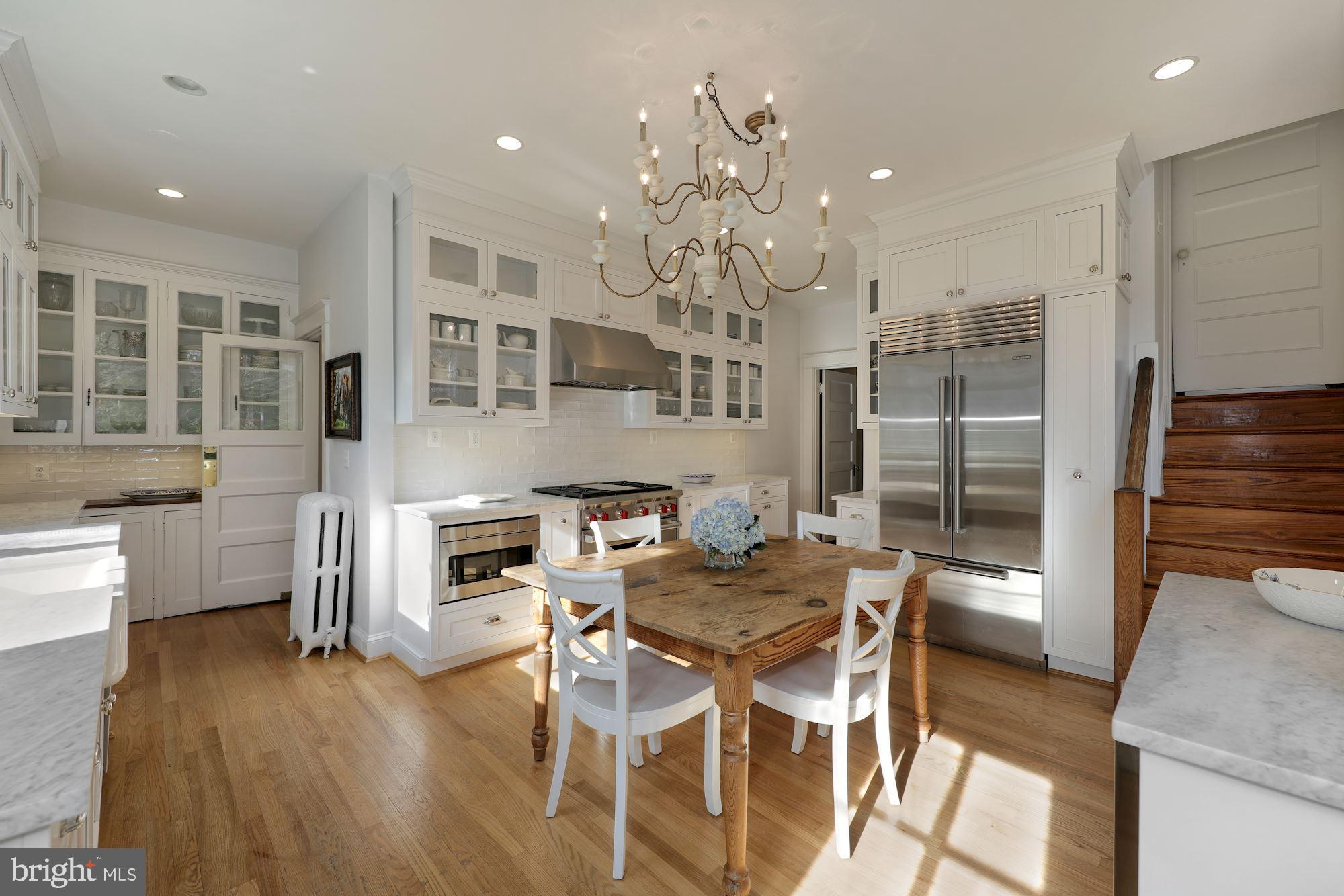 CHEVY CHASE VILLAGE - Residential