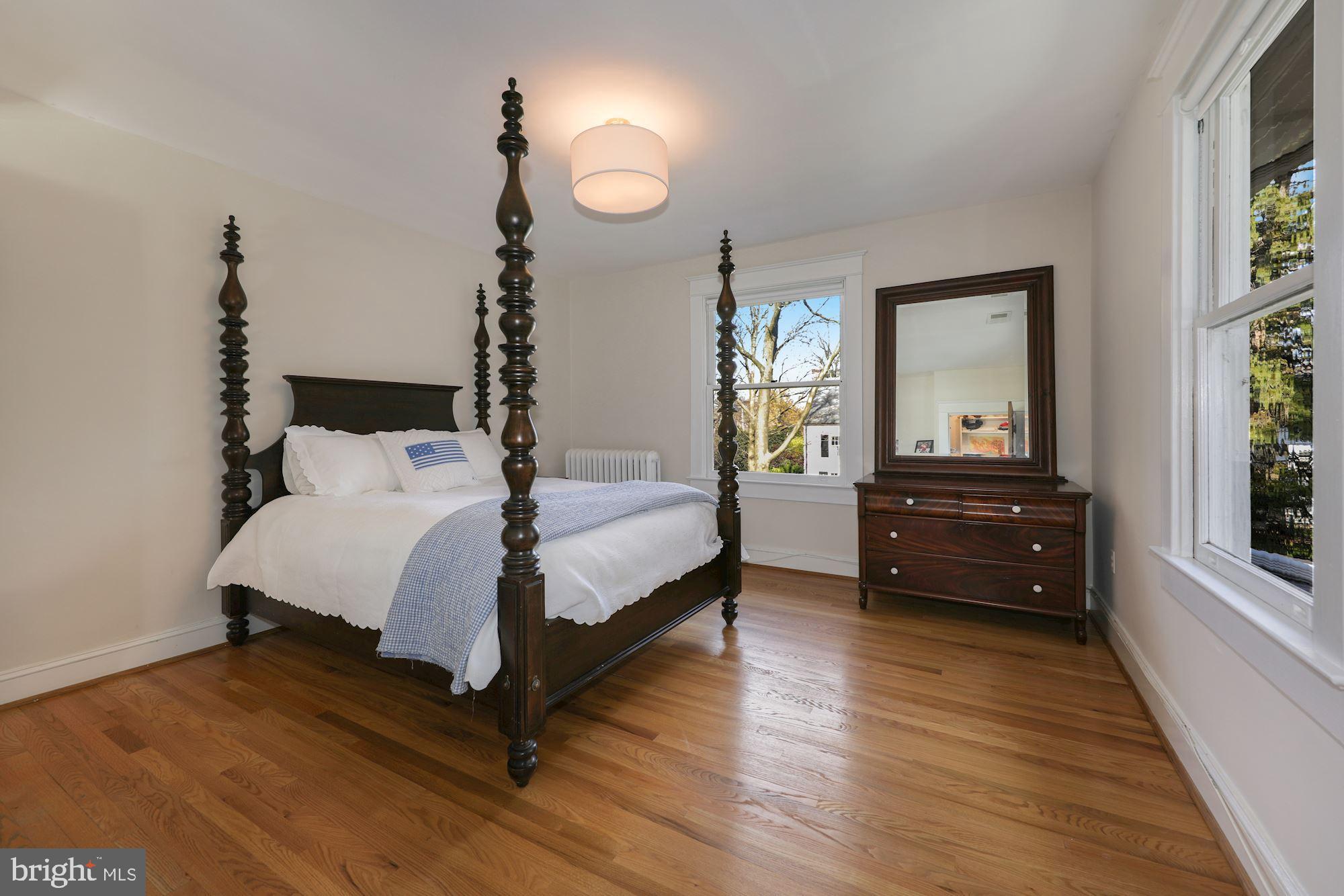 CHEVY CHASE VILLAGE - Residential