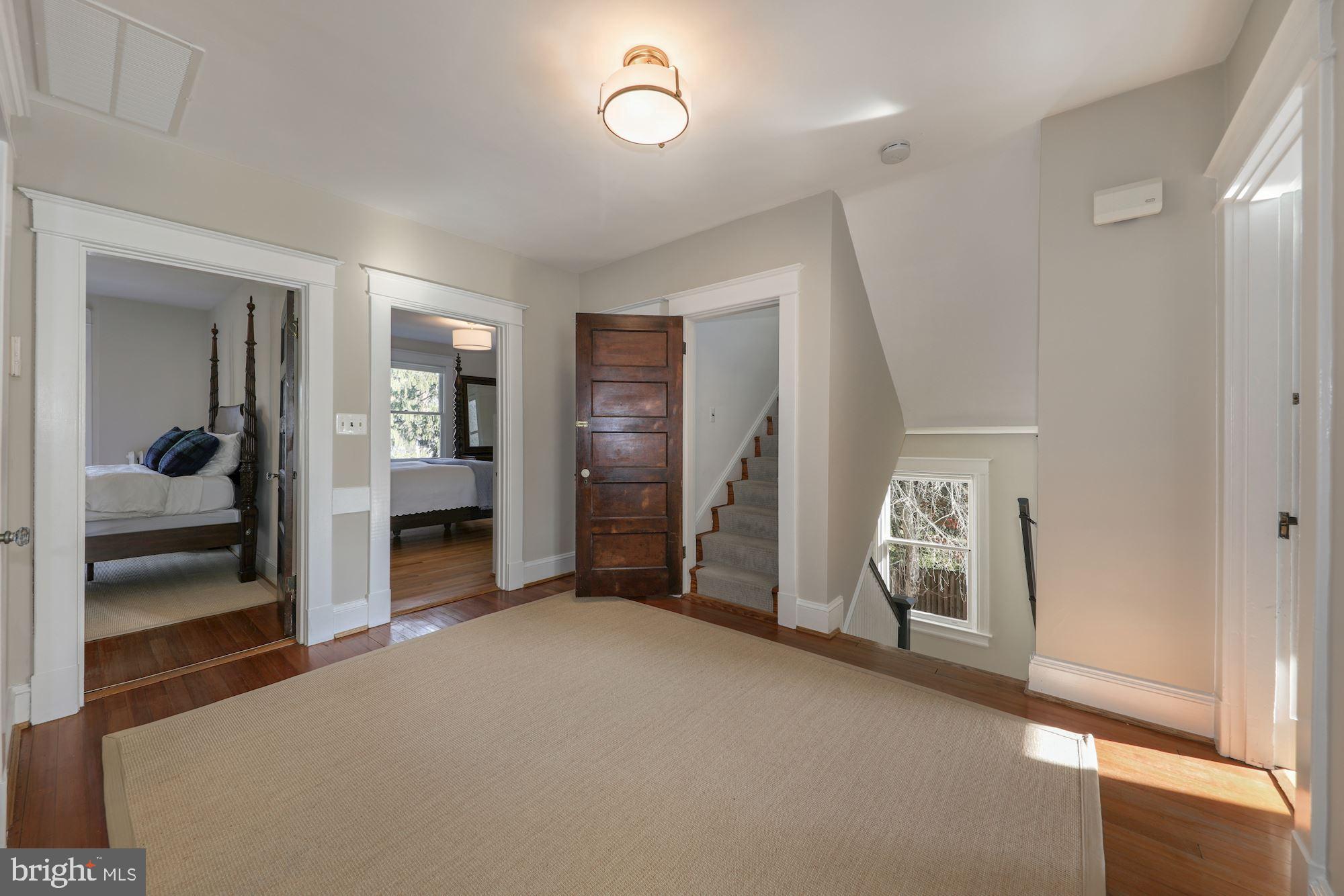 CHEVY CHASE VILLAGE - Residential