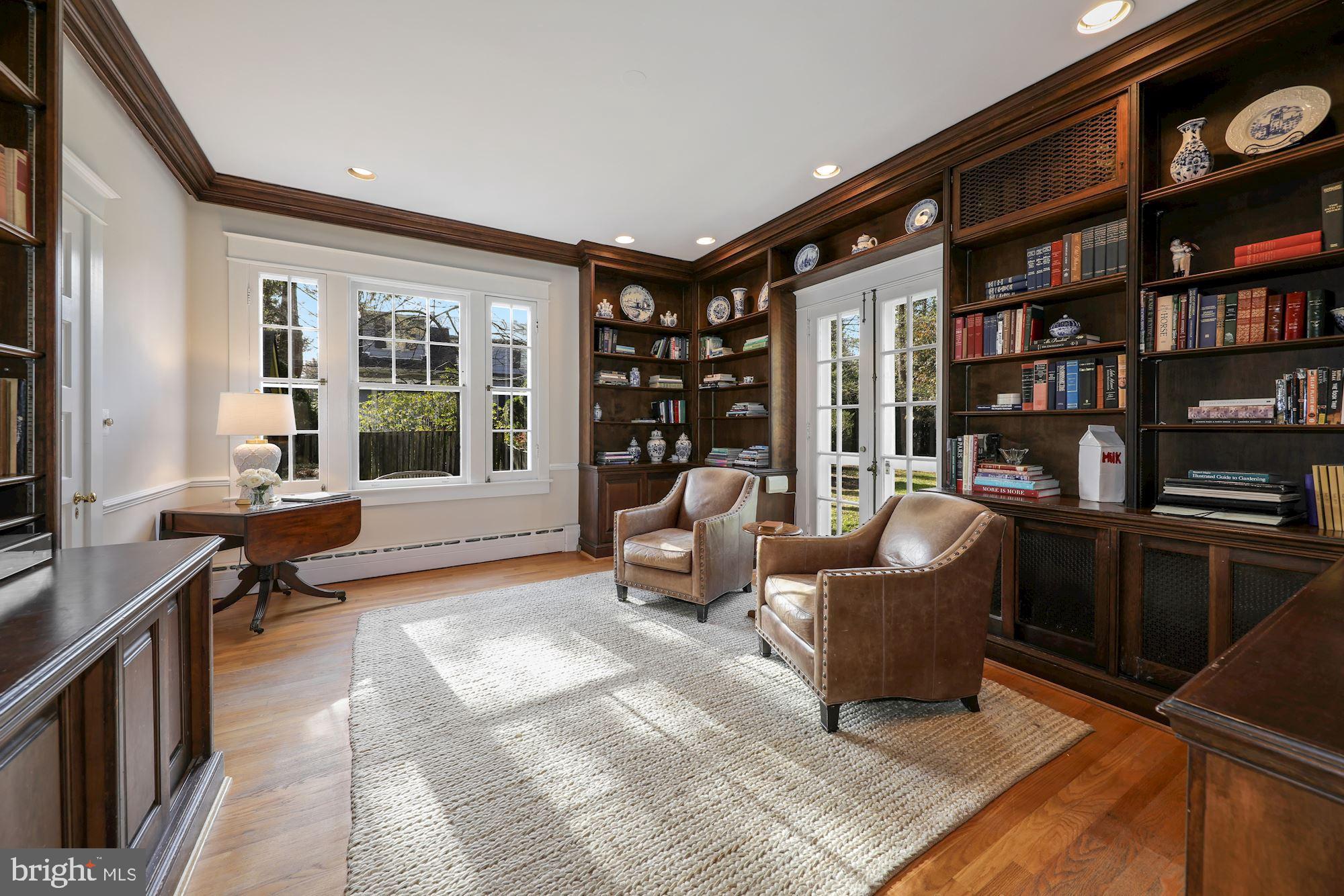 CHEVY CHASE VILLAGE - Residential